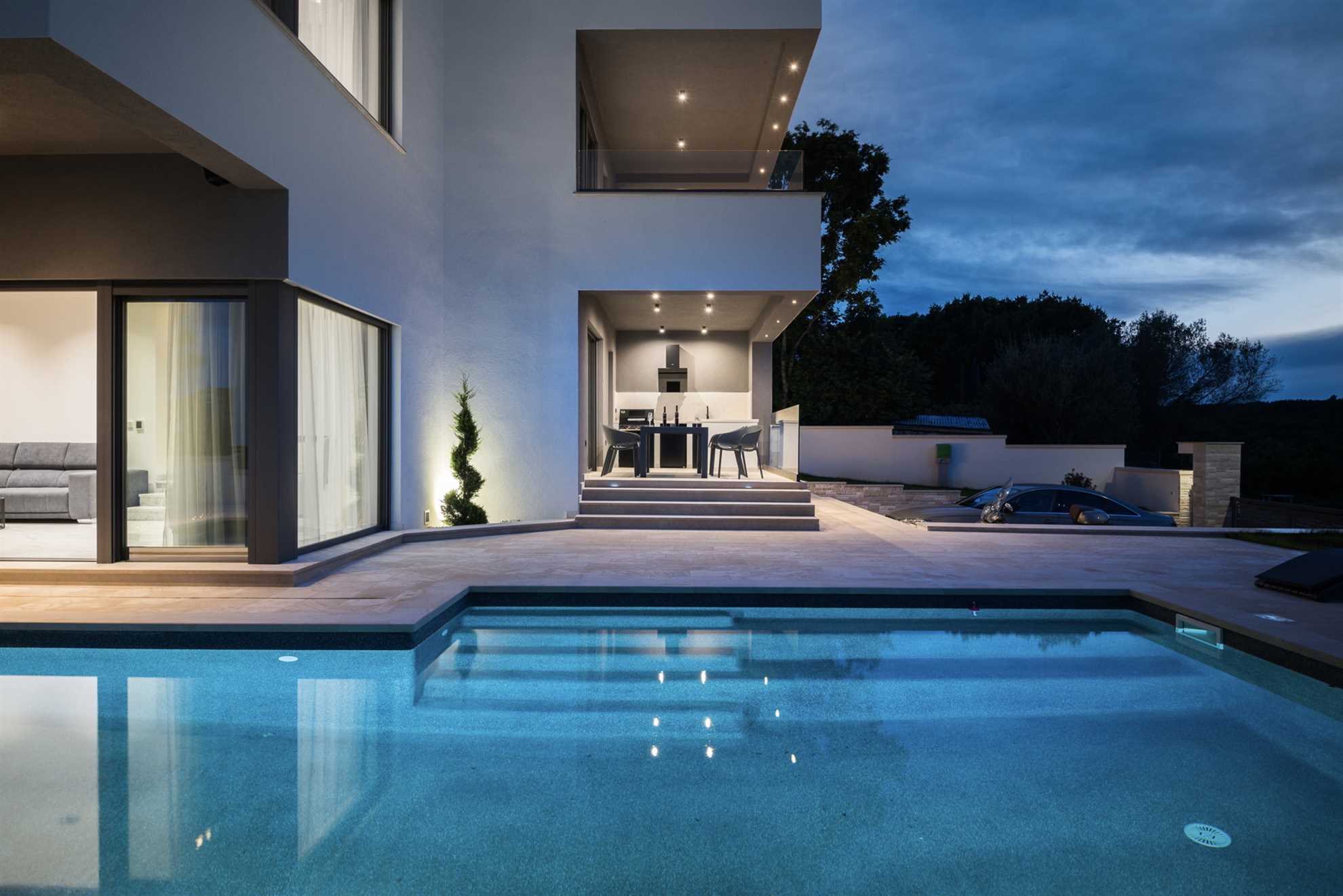 Luxury Villa Mercury with Pool