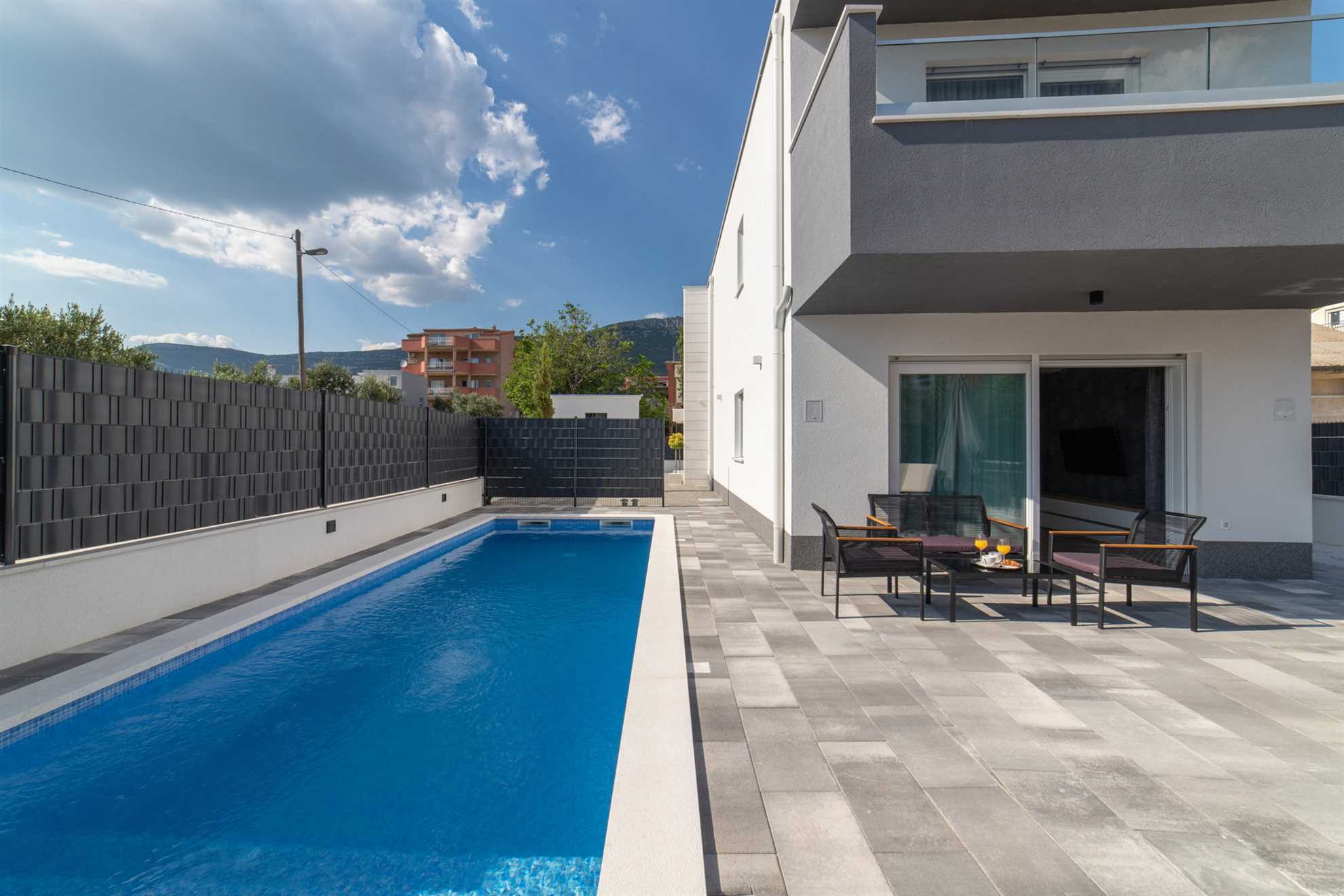Villa Avanna with Heated Pool