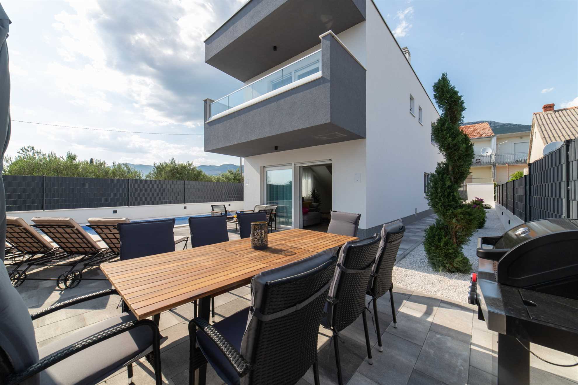 Villa Avanna with Heated Pool