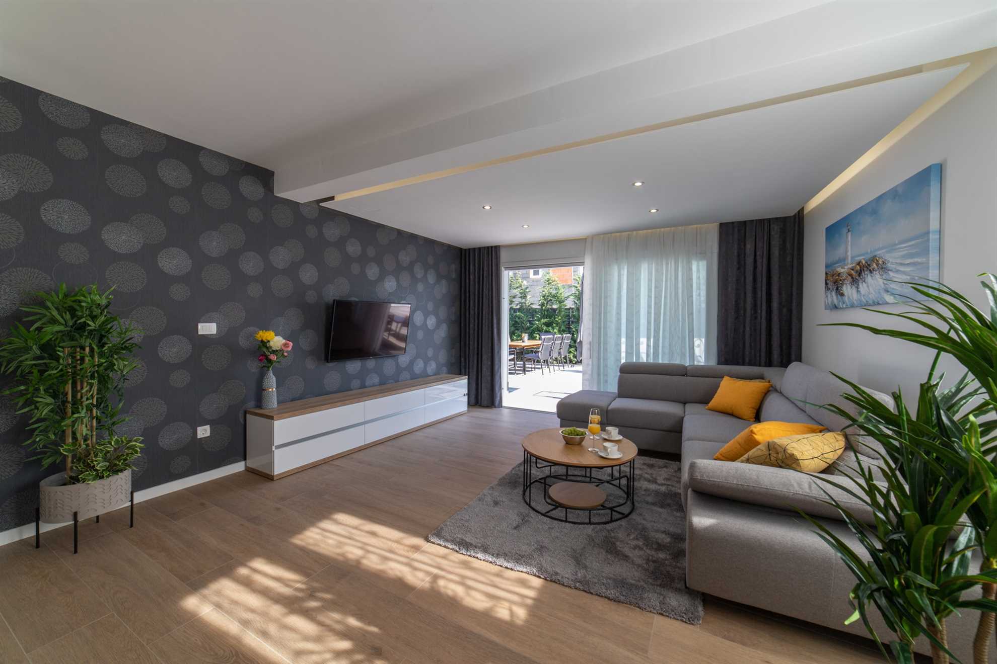 Villa Avanna with Heated Pool