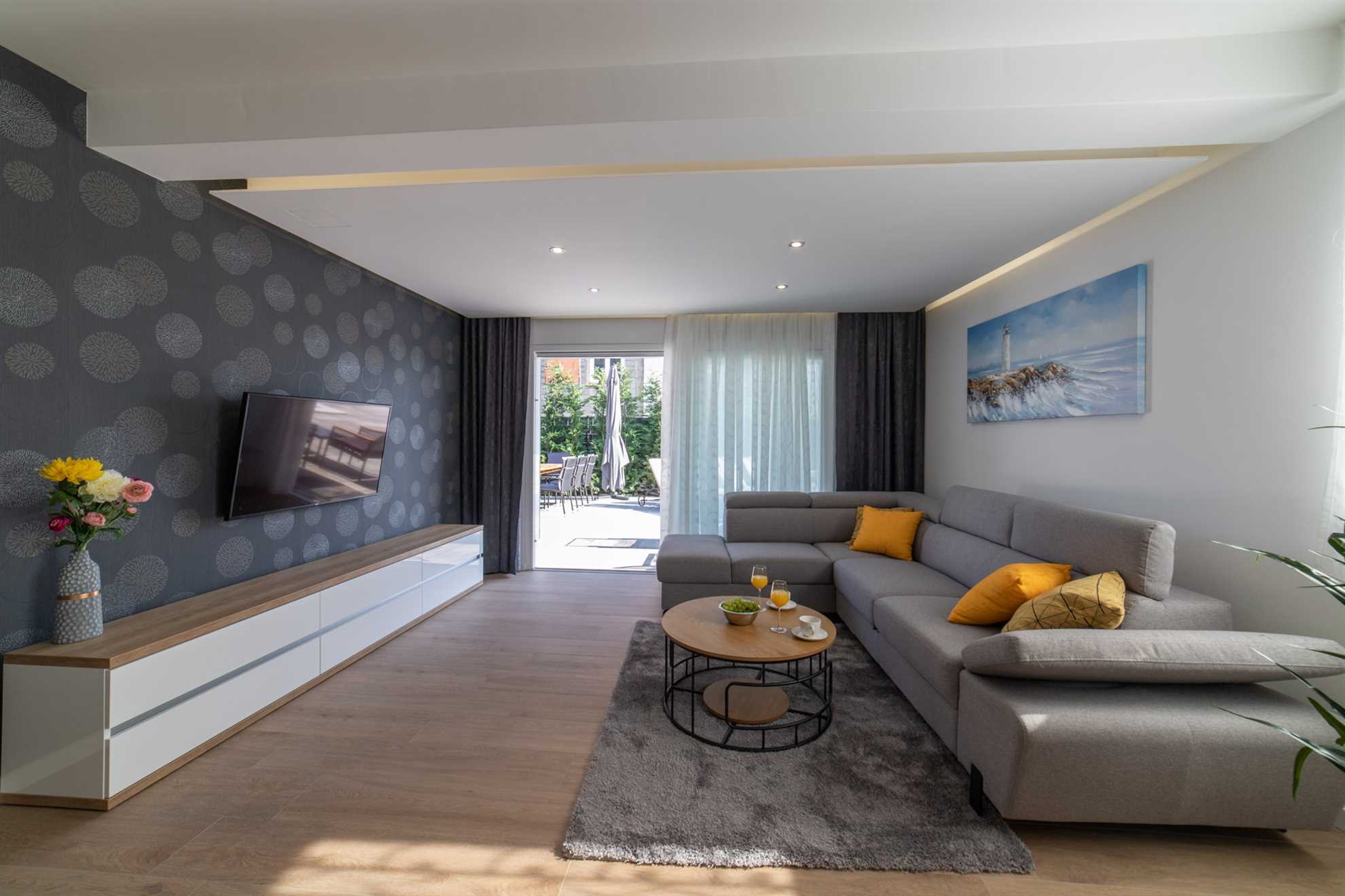 Villa Avanna with Heated Pool