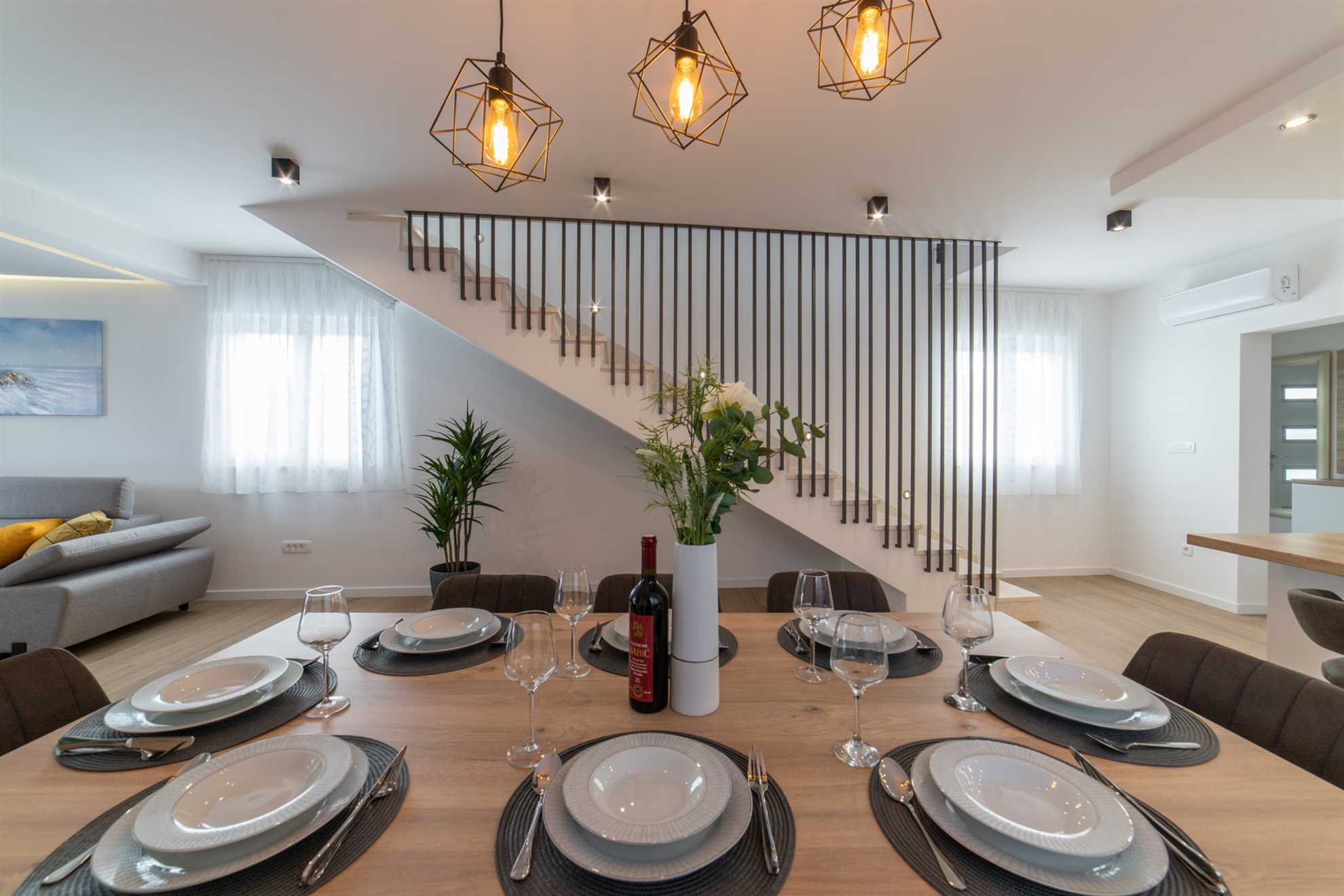 Villa Avanna with Heated Pool