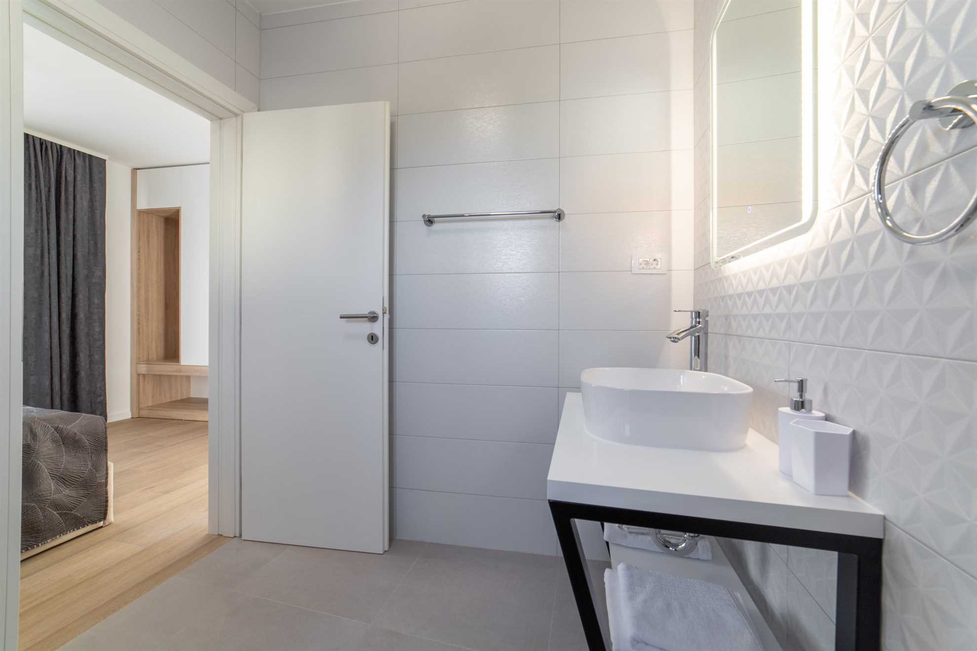 Villa Avanna with Heated Pool