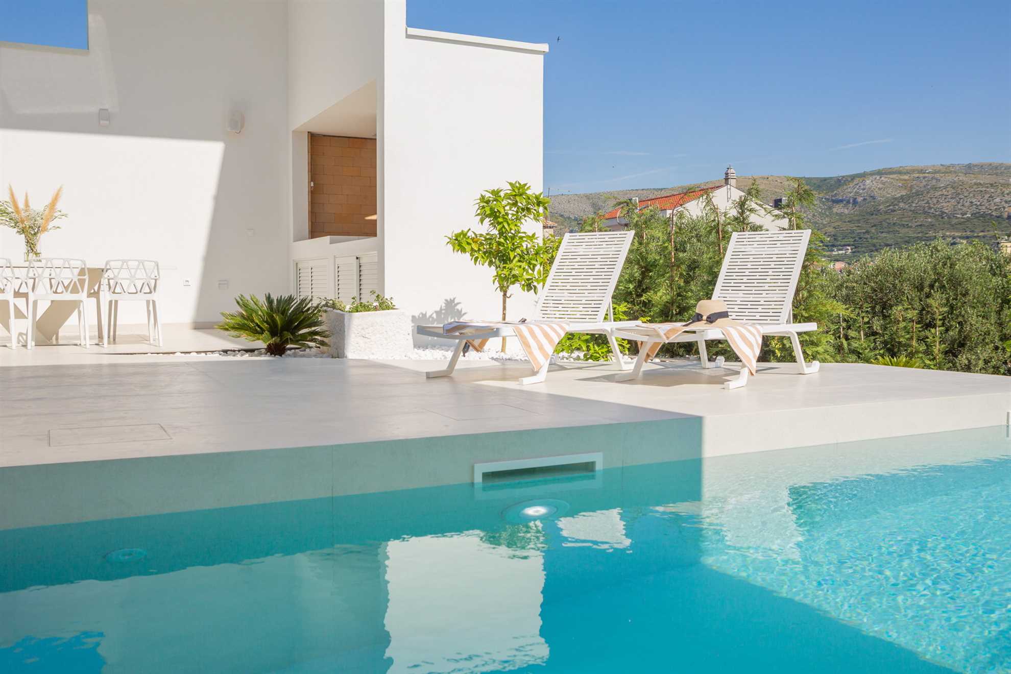 Luxury Villa New Dimension with Pool