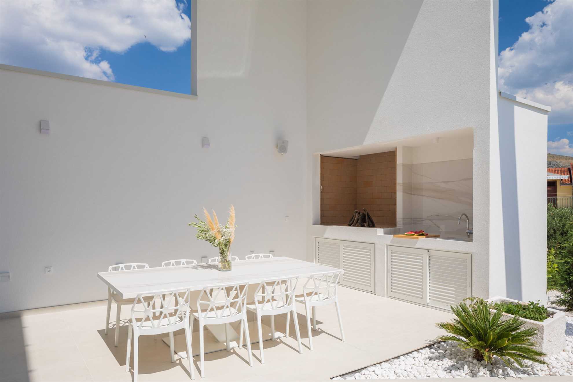 Luxury Villa New Dimension with Pool