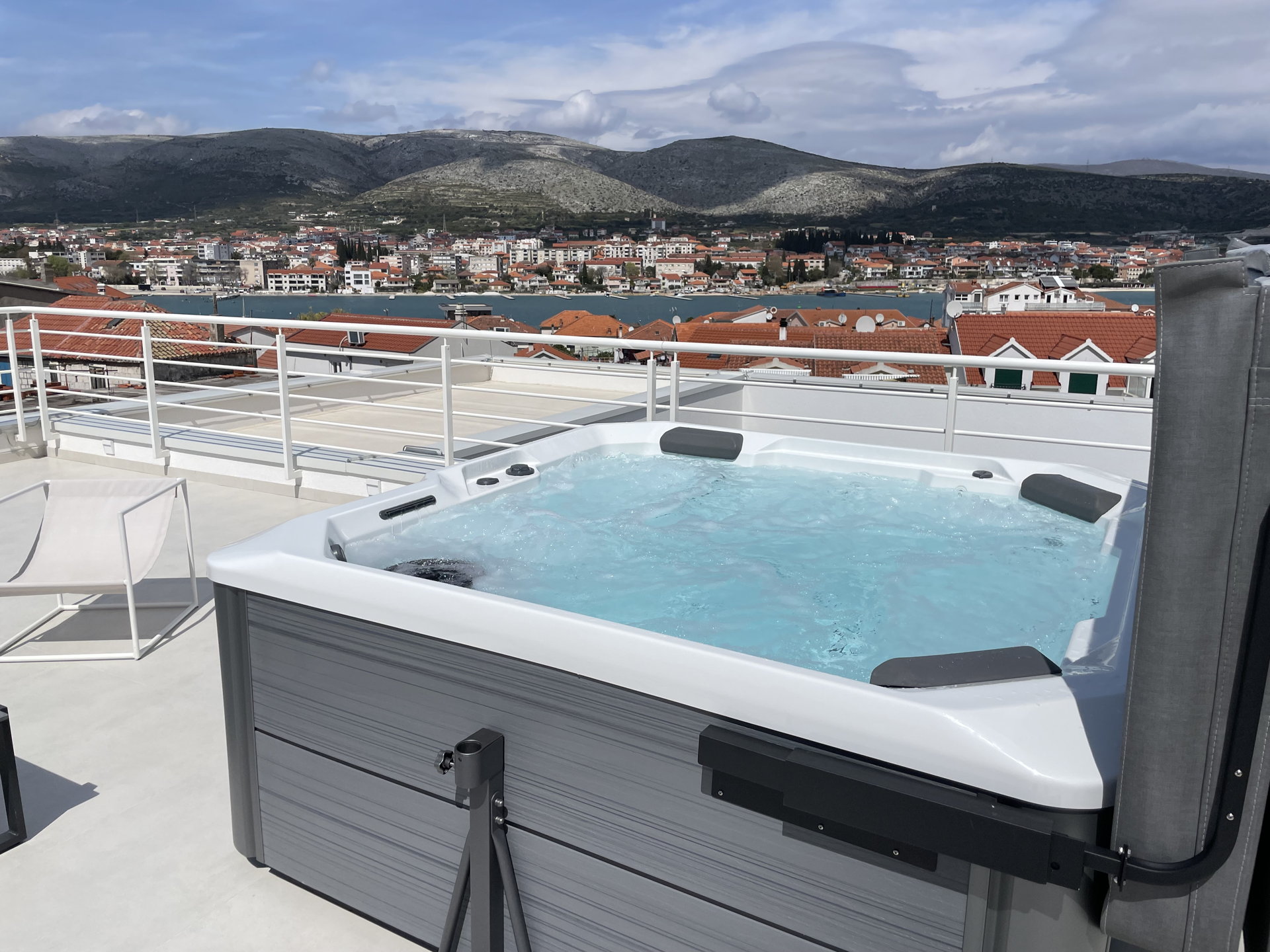 Luxury Villa New Dimension with Pool