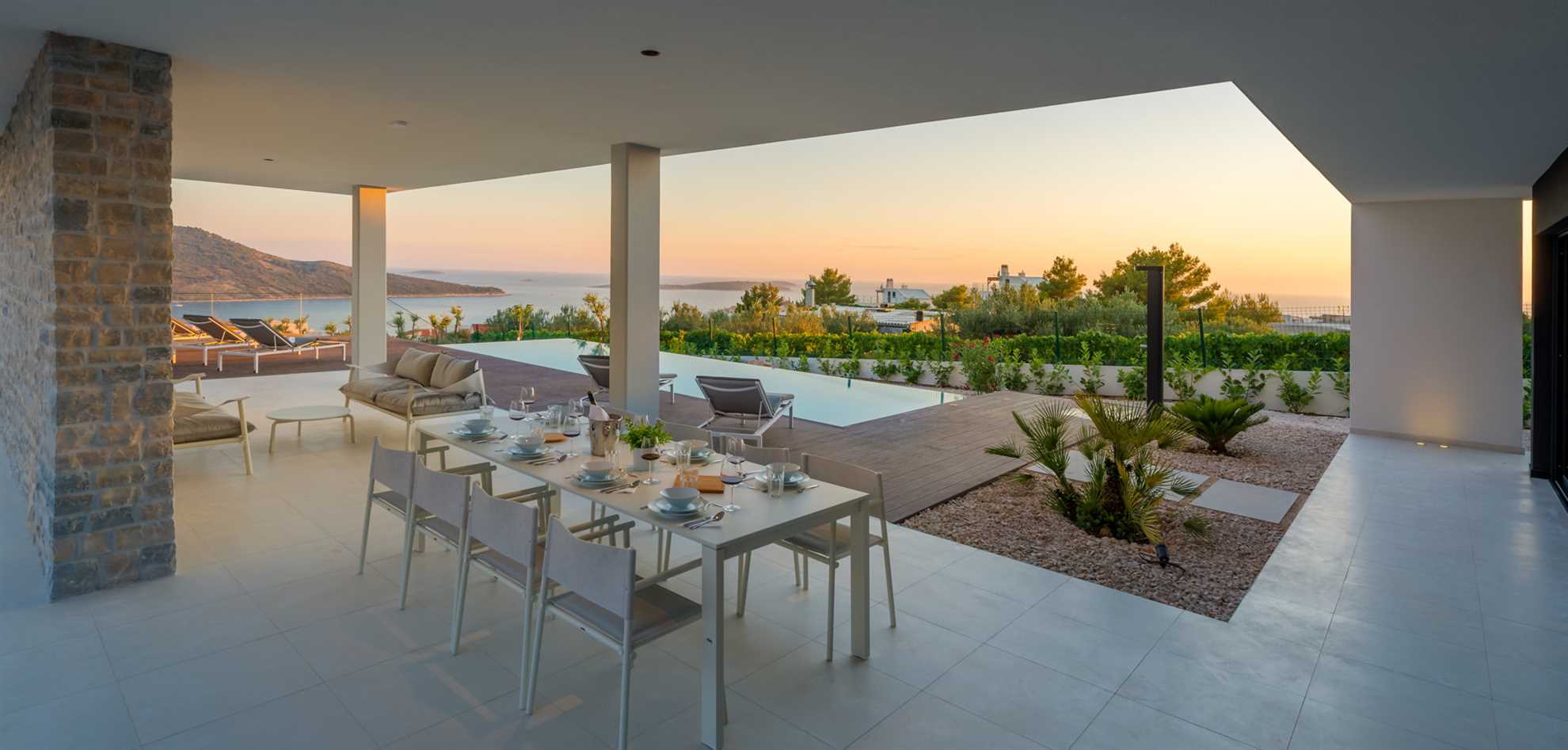 Luxury Villa Voyage with Pool I