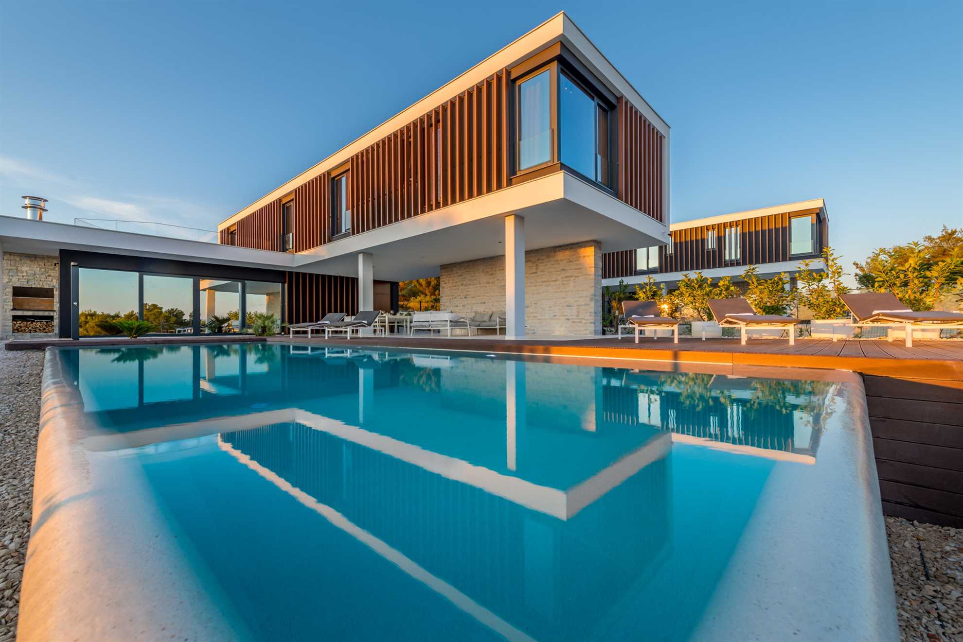 Luxury Villa Voyage with Pool I