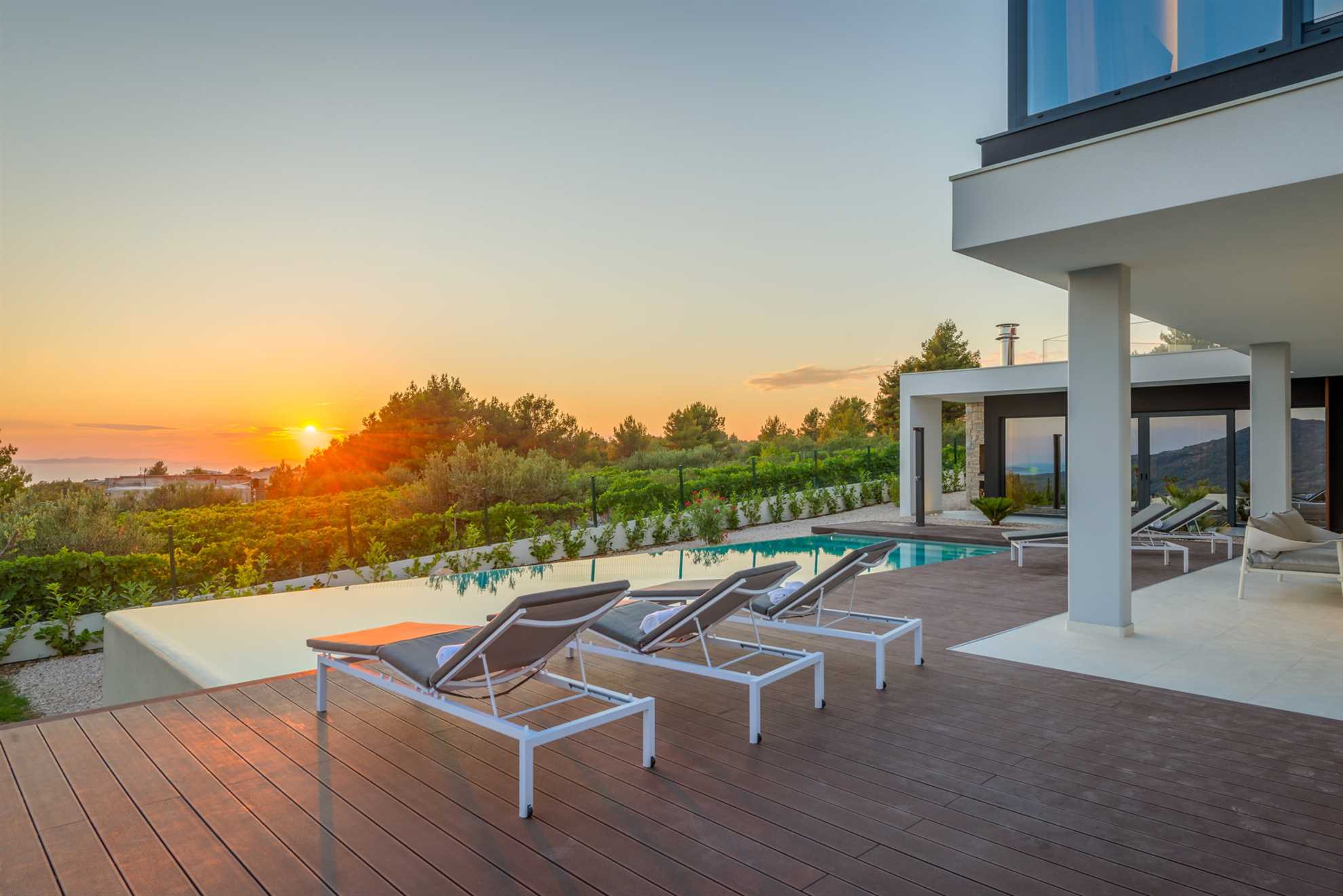Luxury Villa Voyage with Pool I