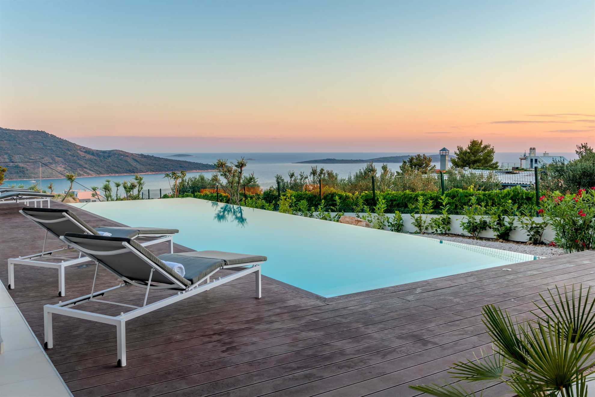Luxury Villa Voyage with Pool I