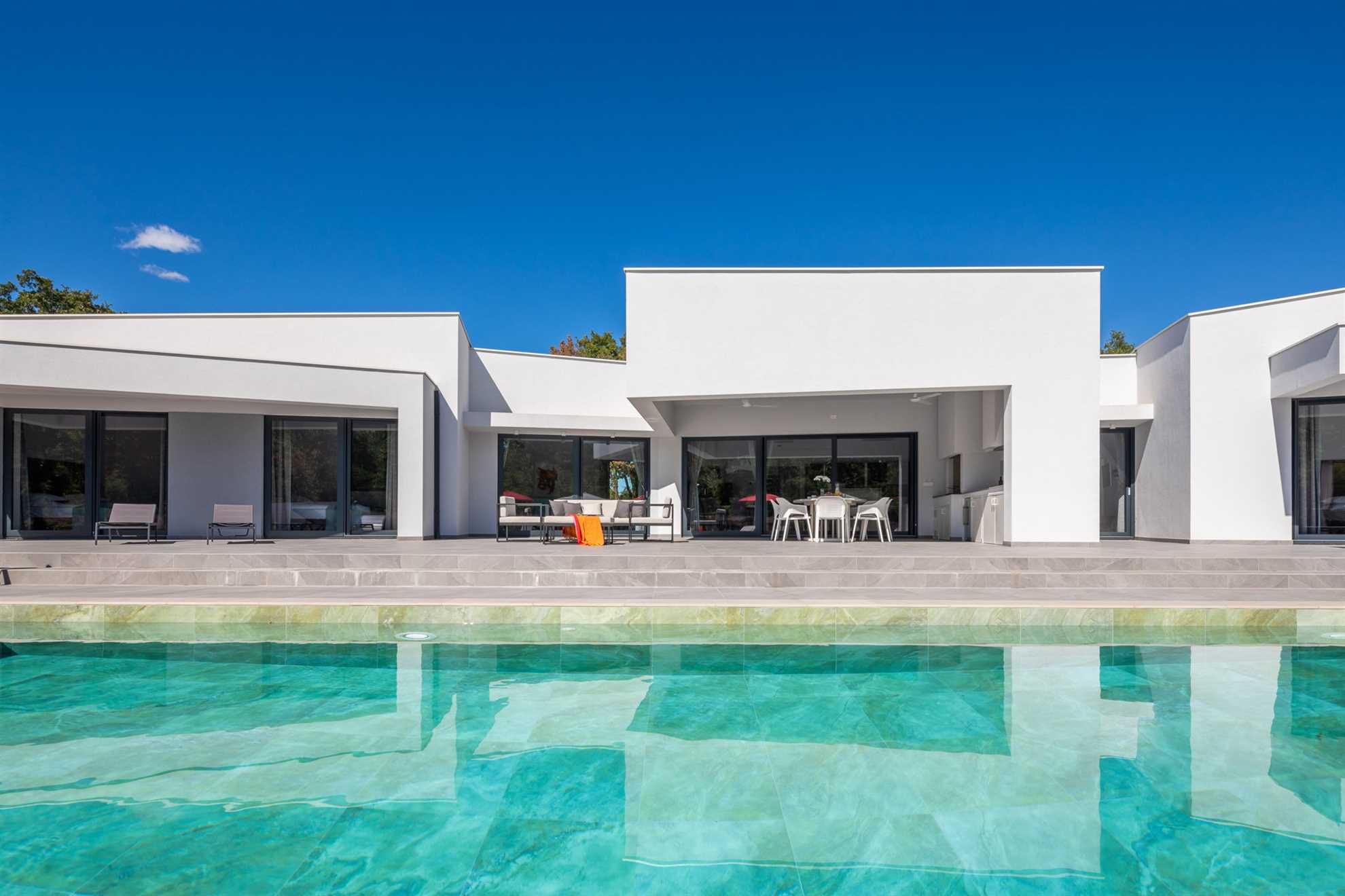 Luxury Villa Mauve with Pool