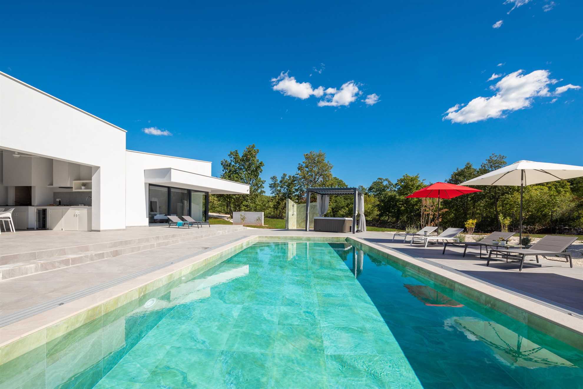 Luxury Villa Mauve with Pool
