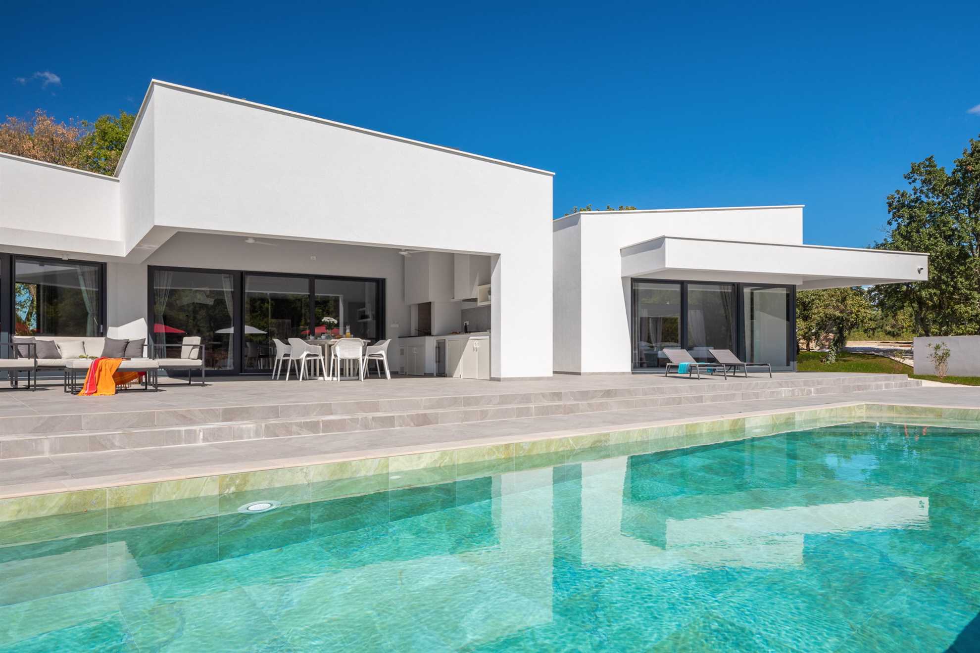 Luxury Villa Mauve with Pool