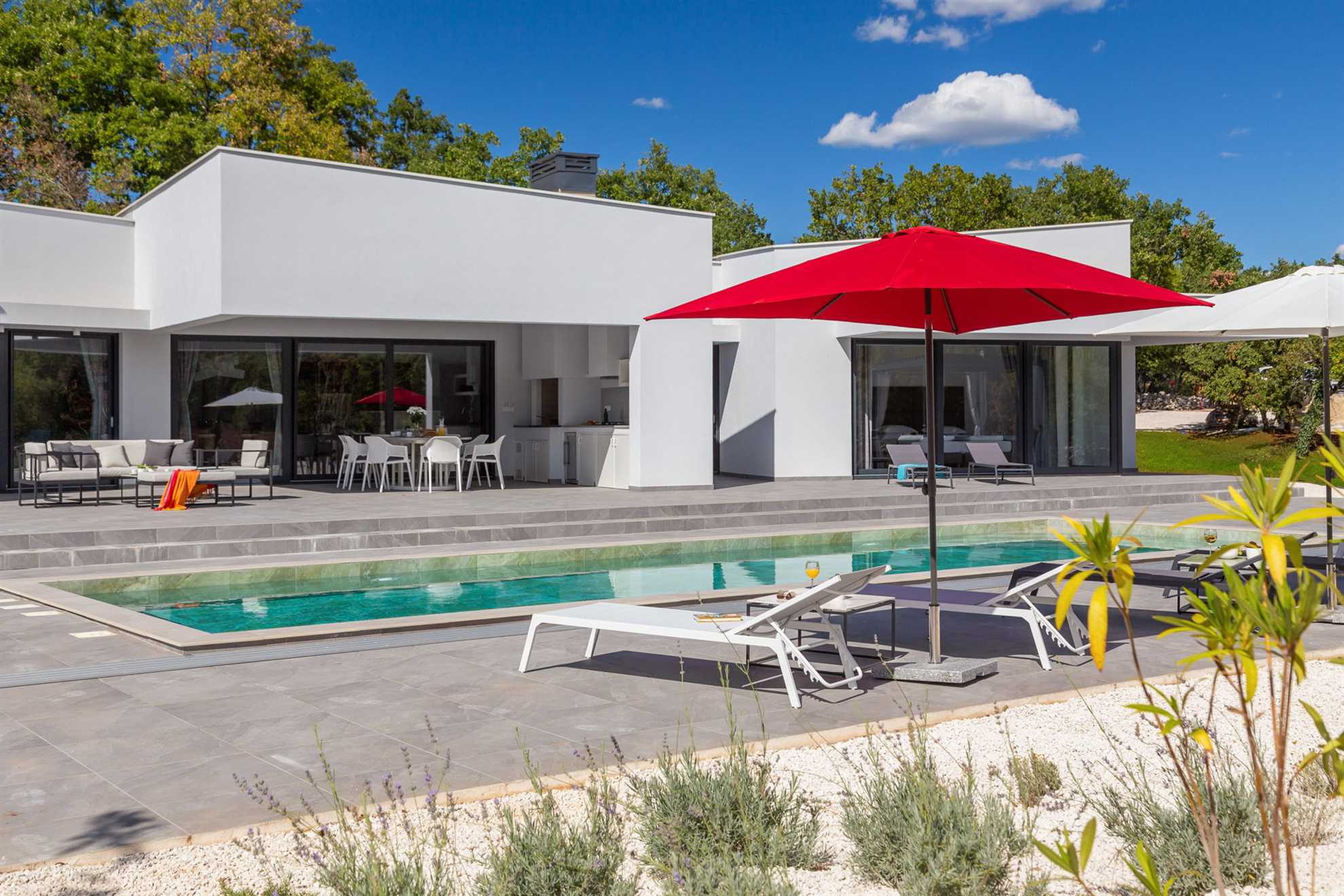 Luxury Villa Mauve with Pool