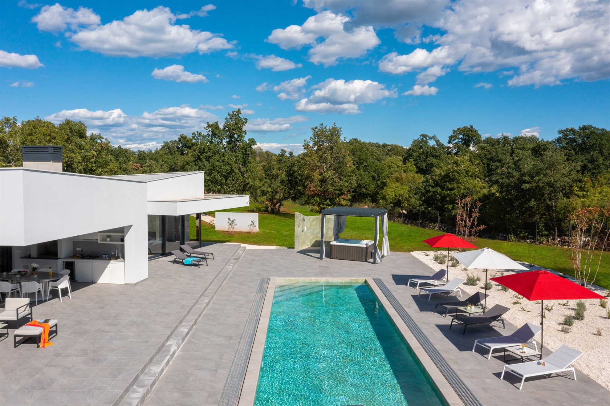 Luxury Villa Mauve with Pool
