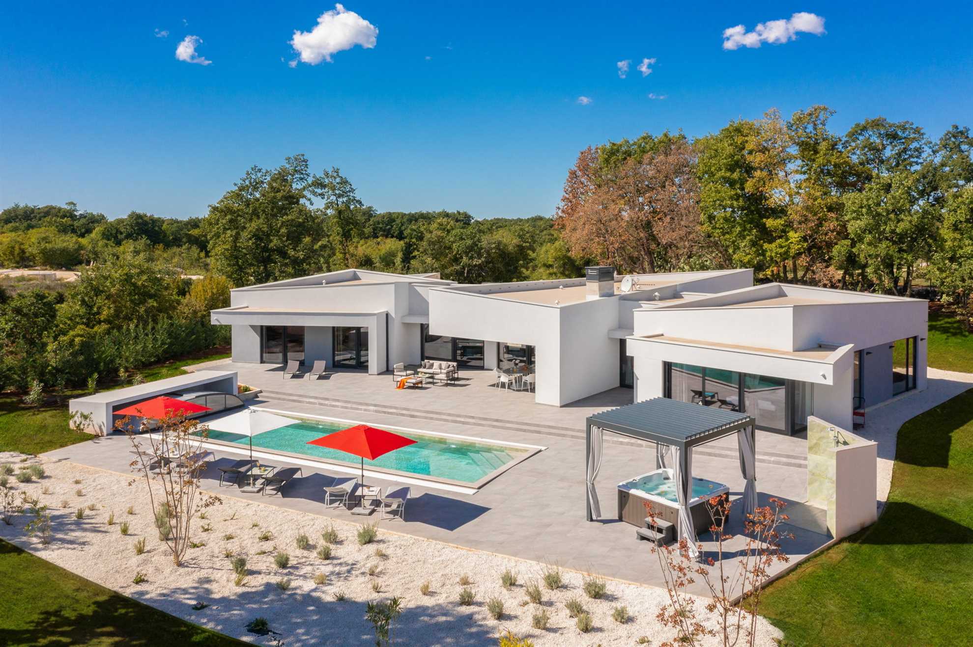 Luxury Villa Mauve with Pool