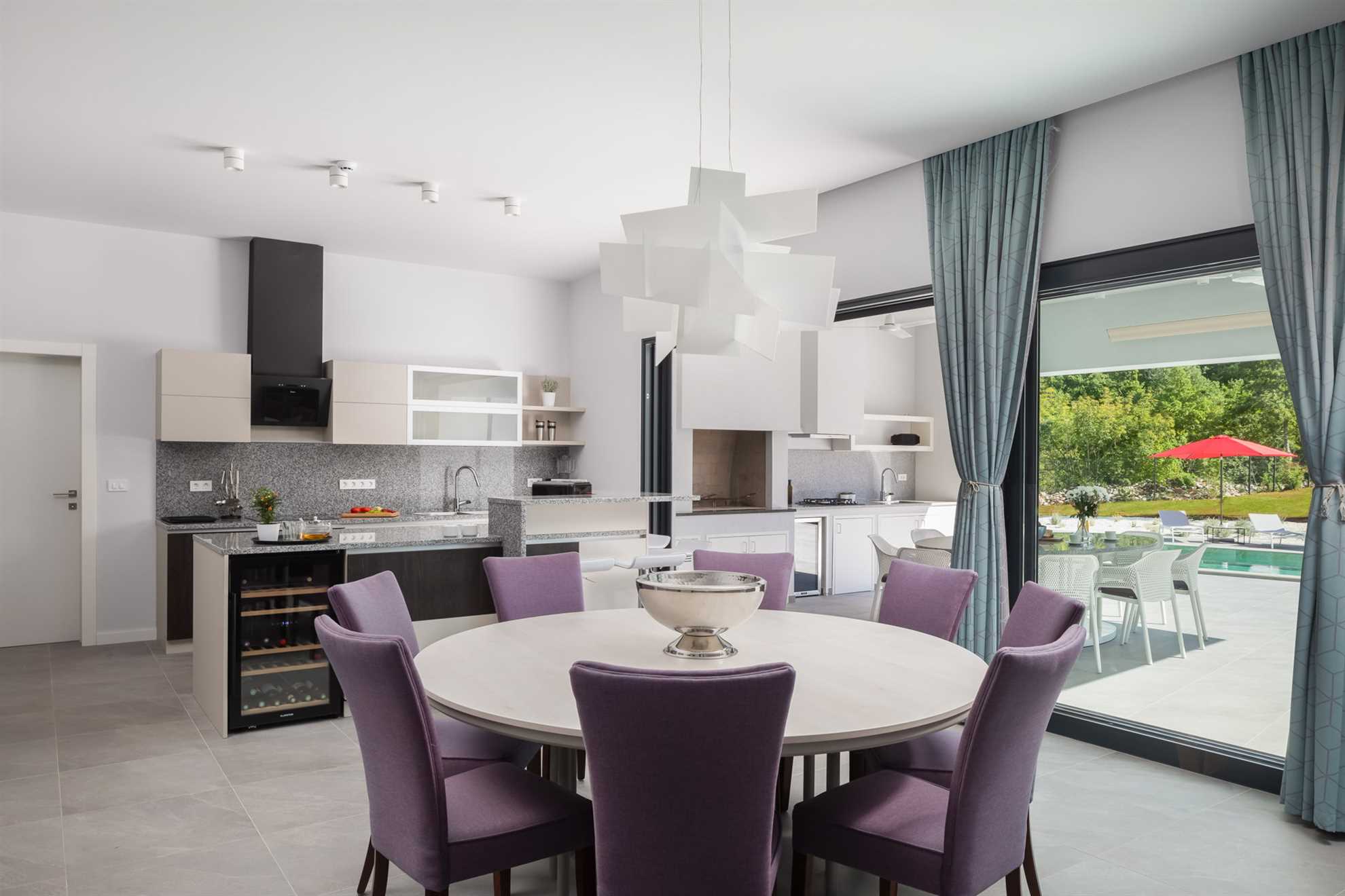 Luxury Villa Mauve with Pool