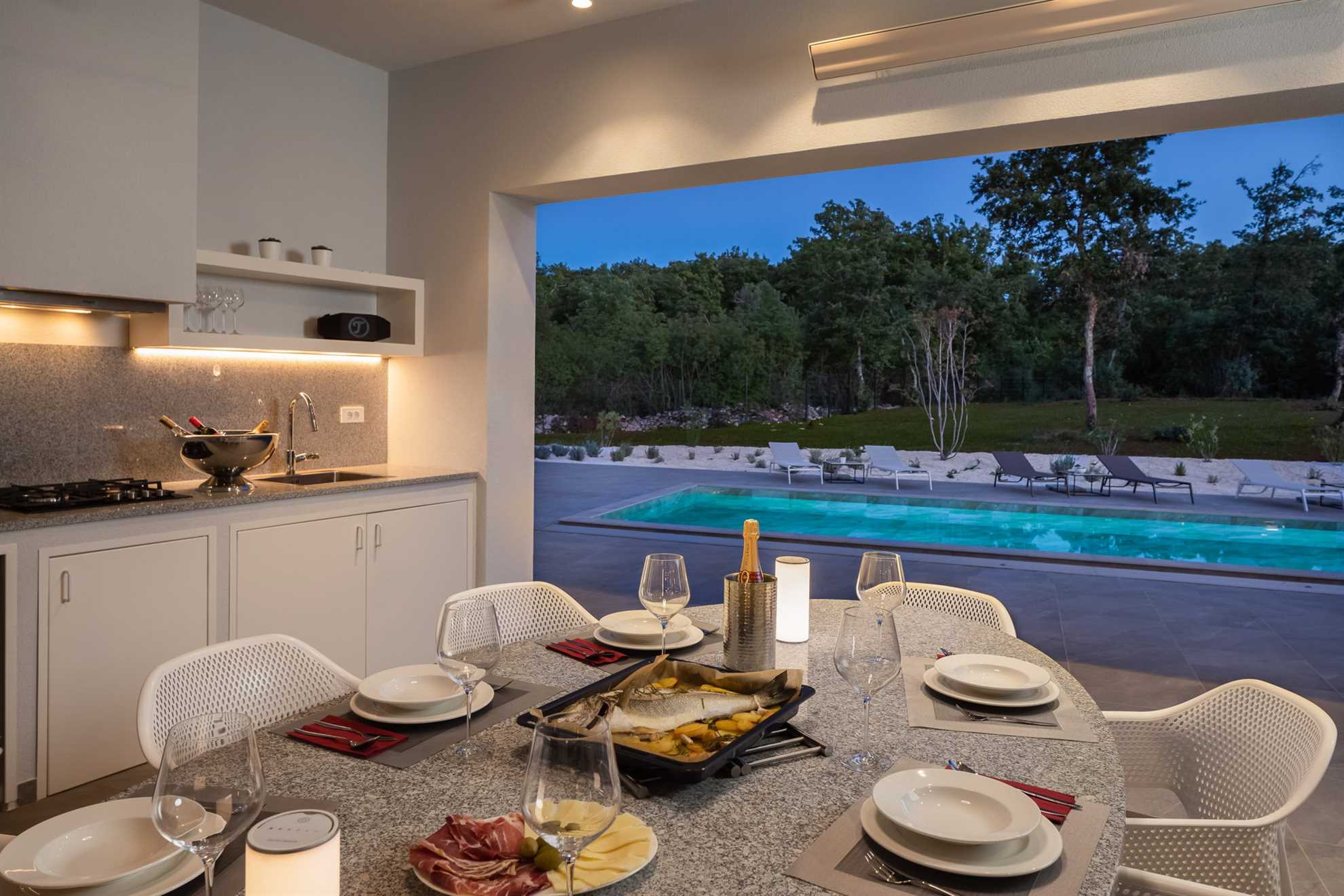 Luxury Villa Mauve with Pool