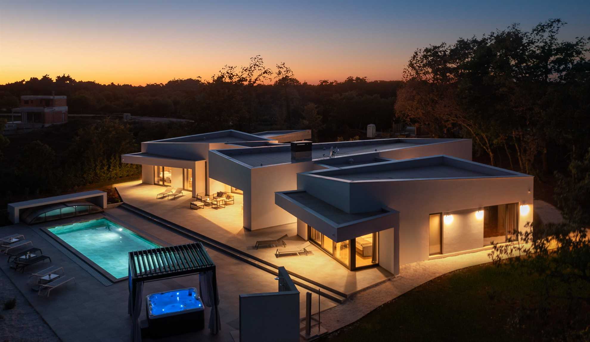 Luxury Villa Mauve with Pool
