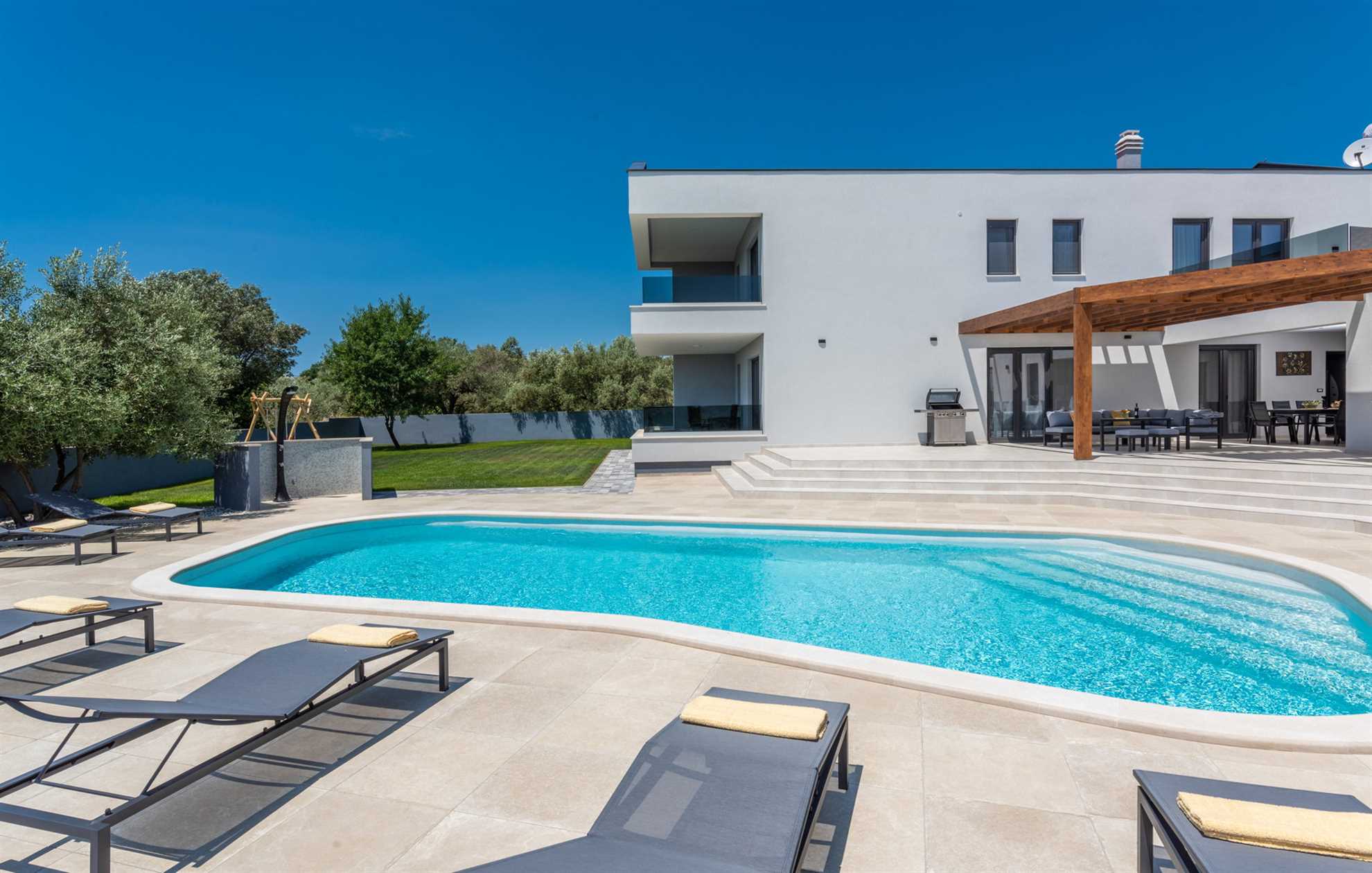 Luxury Villa Immensity with Pool