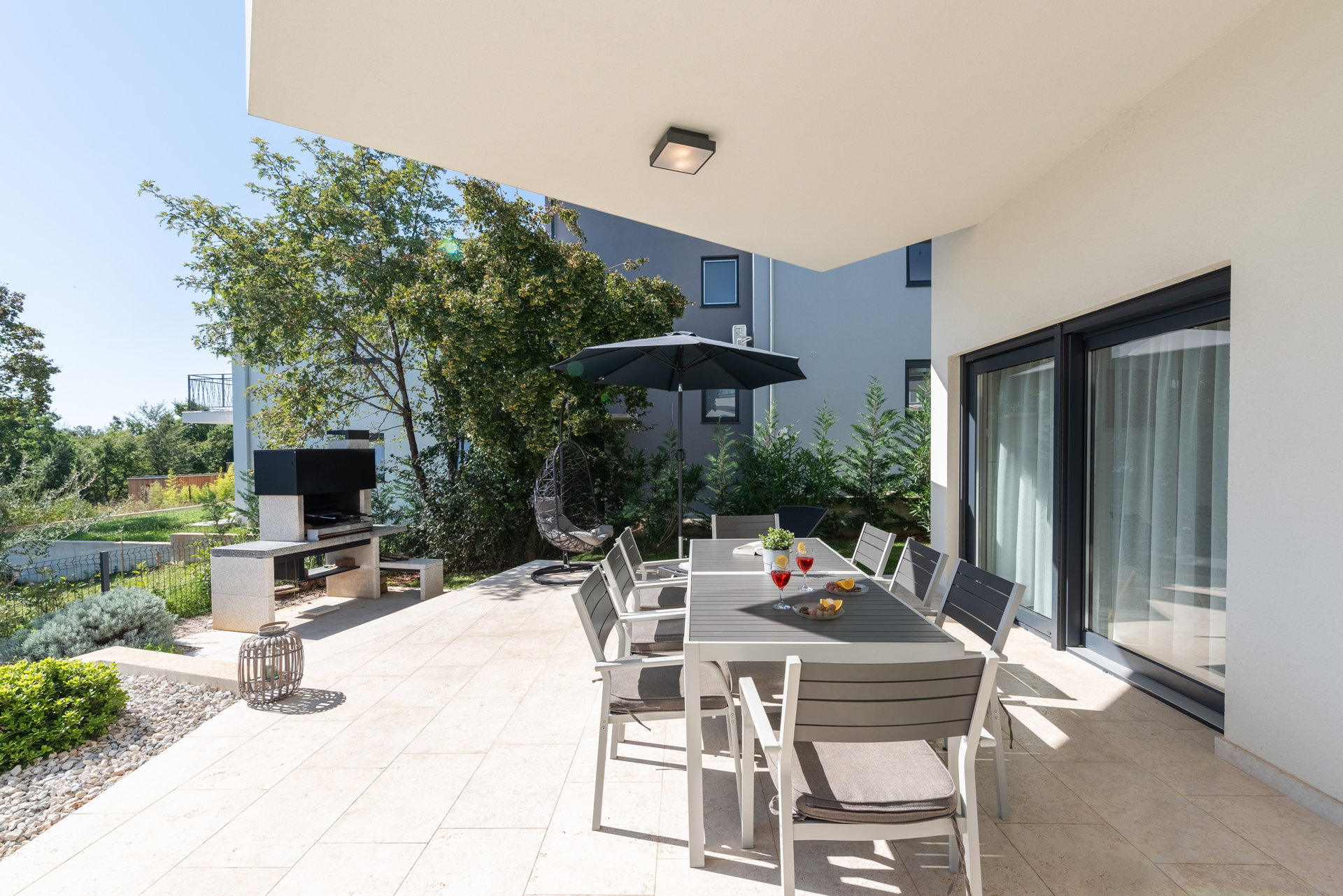 Luxury Villa Abstracta with Pool