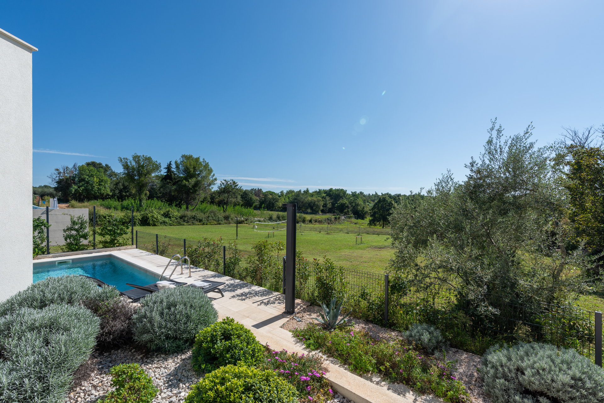 Luxury Villa Abstracta with Pool