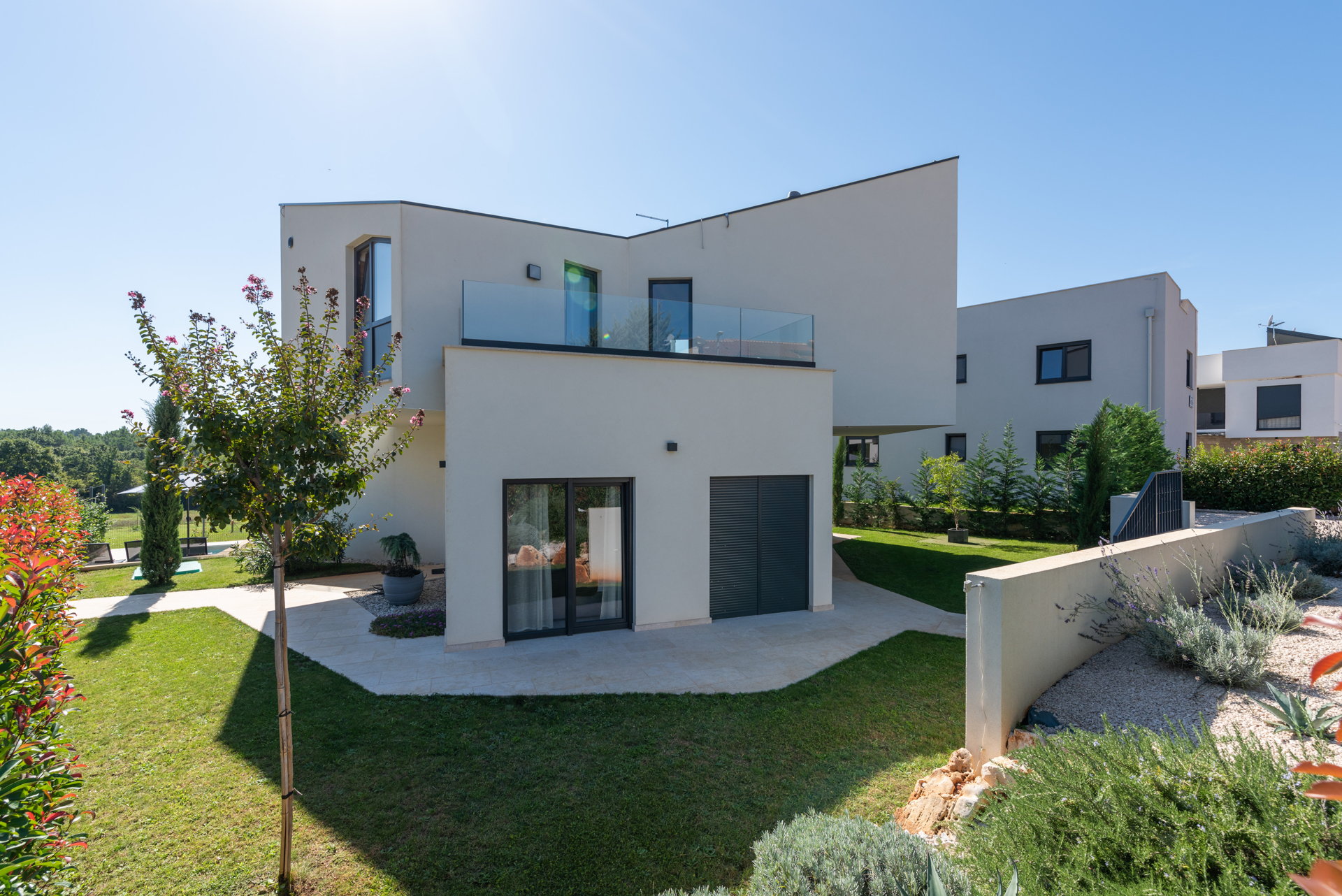 Luxury Villa Abstracta with Pool