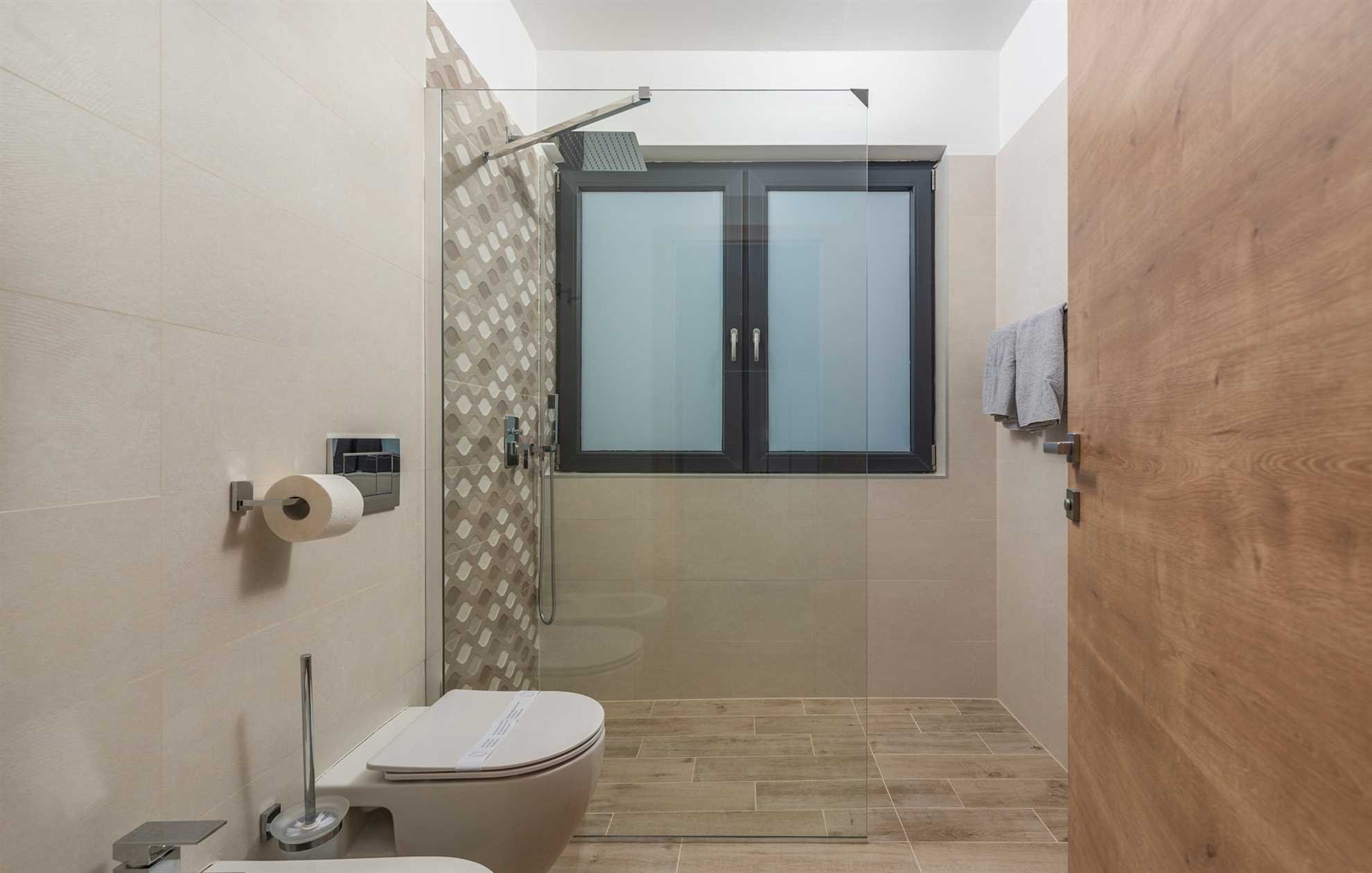 Luxury Villa Abstracta with Pool