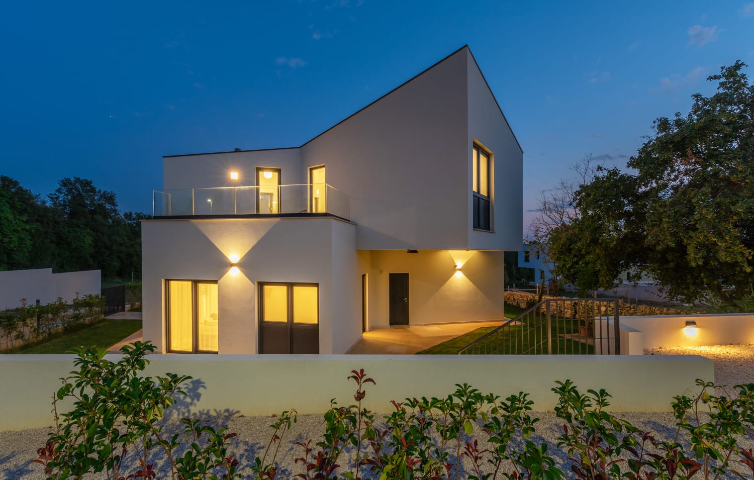 Luxury Villa Abstracta with Pool