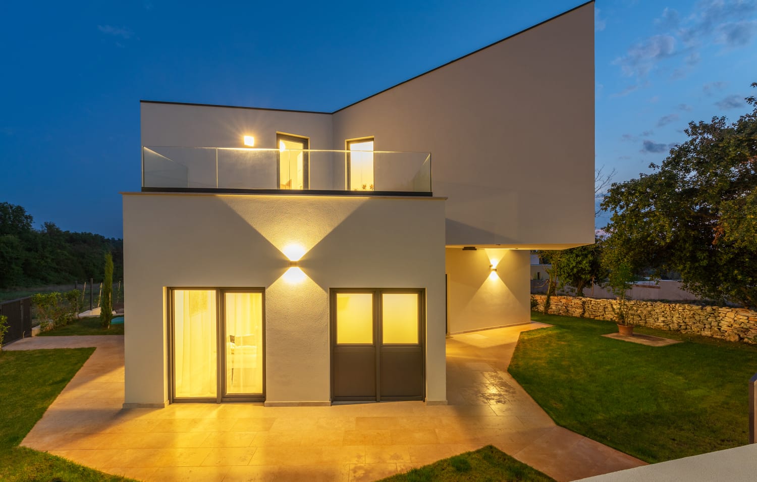 Luxury Villa Abstracta with Pool