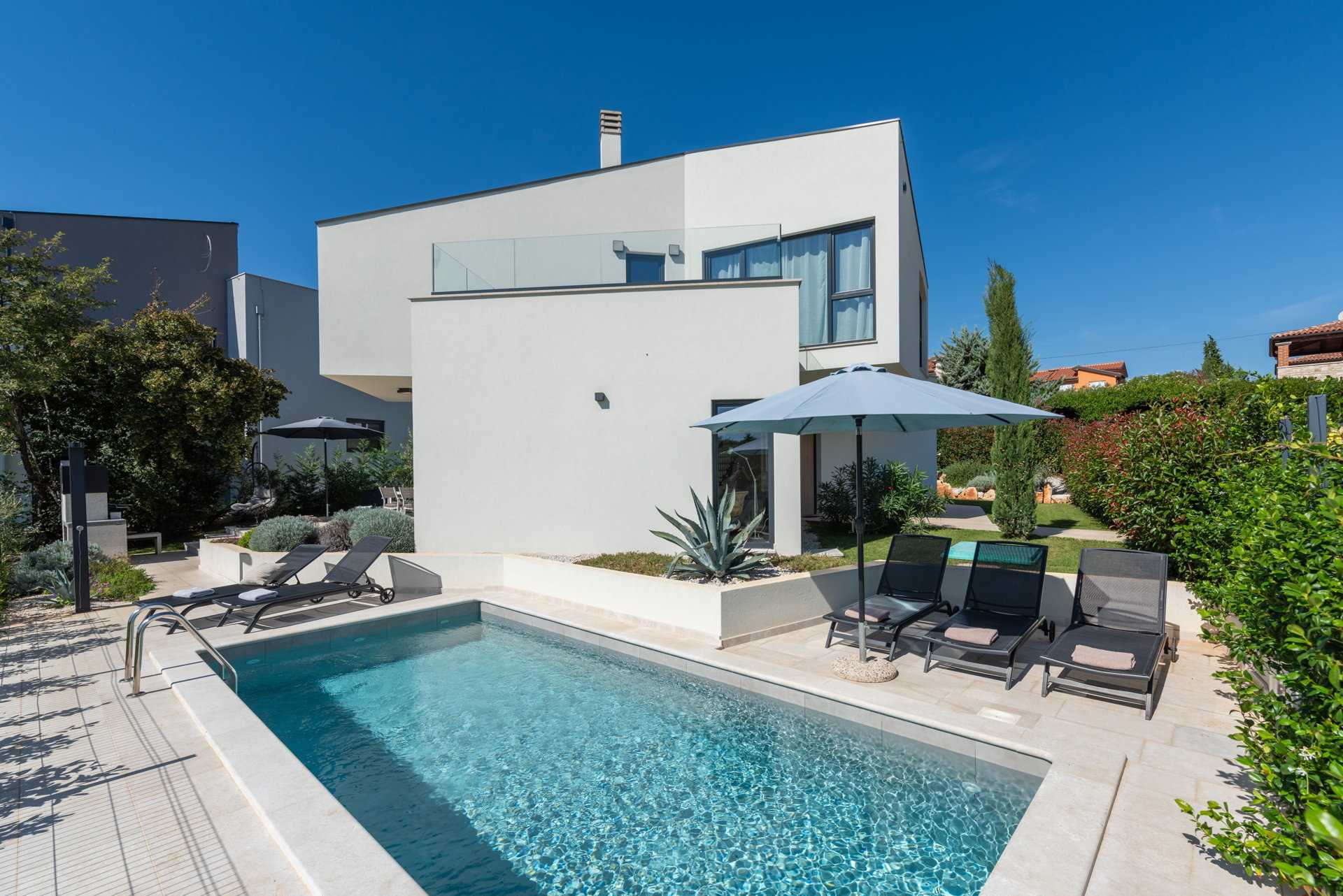 Image of Luxury Villa Abstracta with Pool