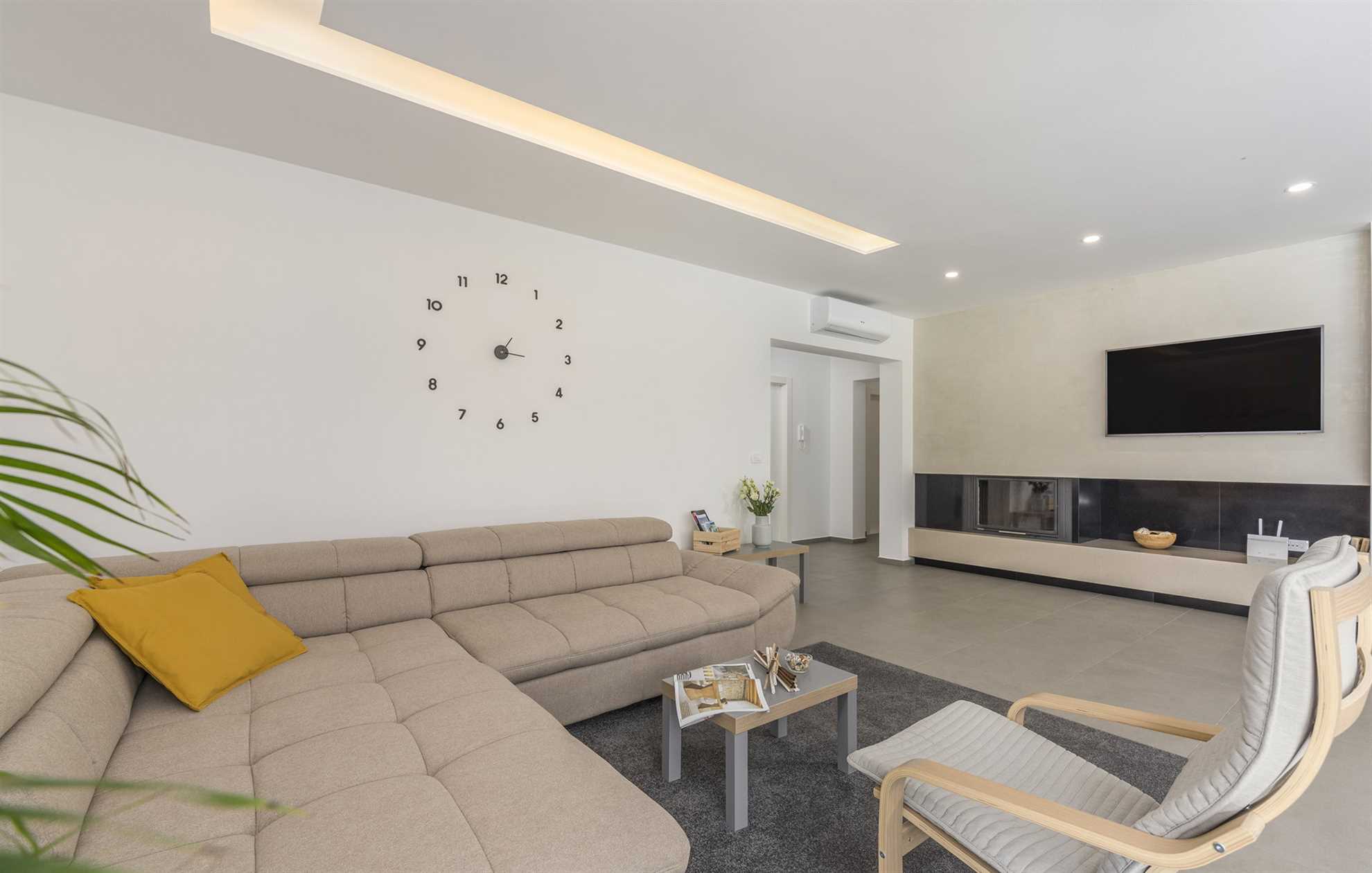 Villa Astera with Heated Pool