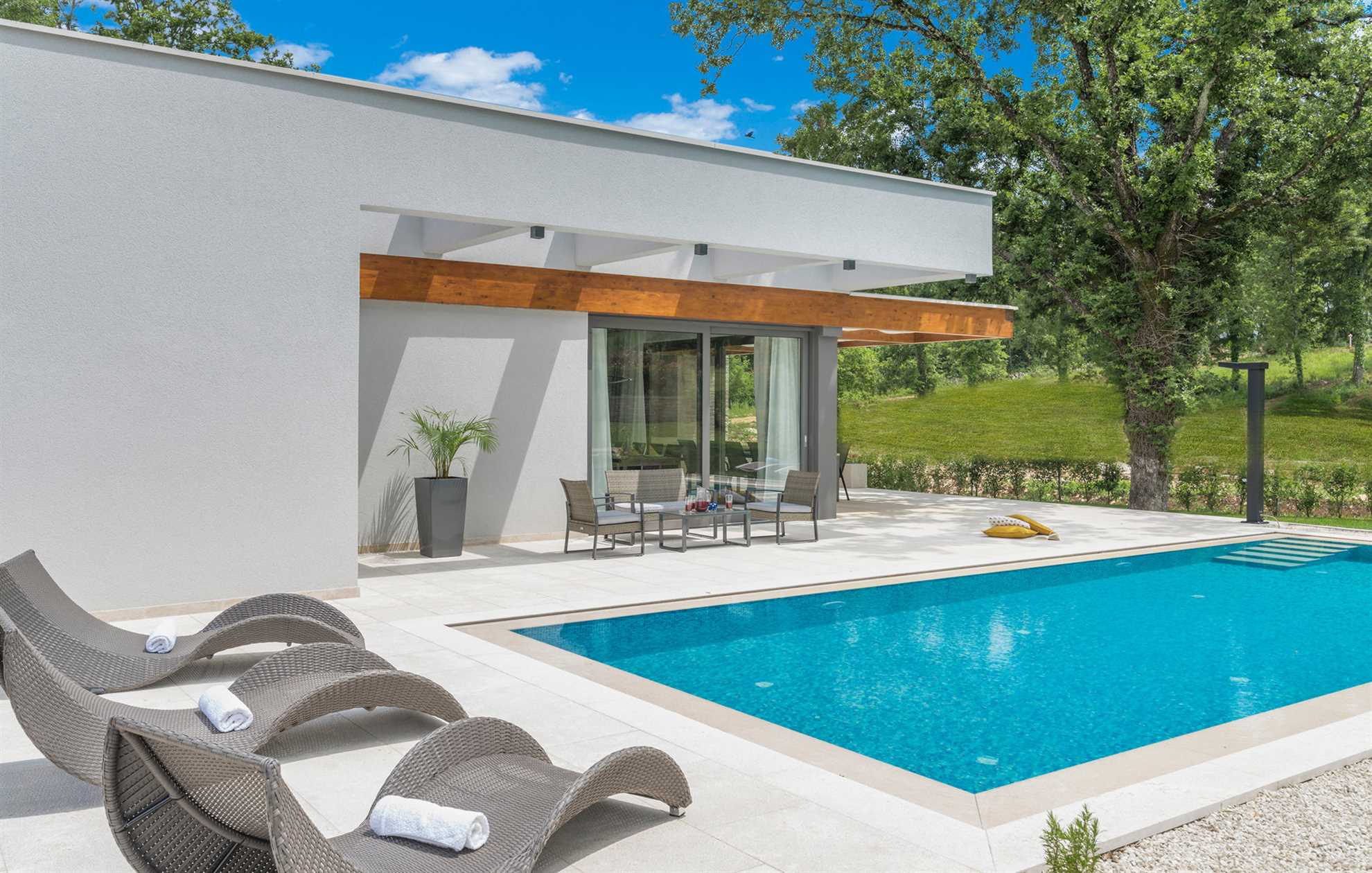 Villa Astera with Heated Pool