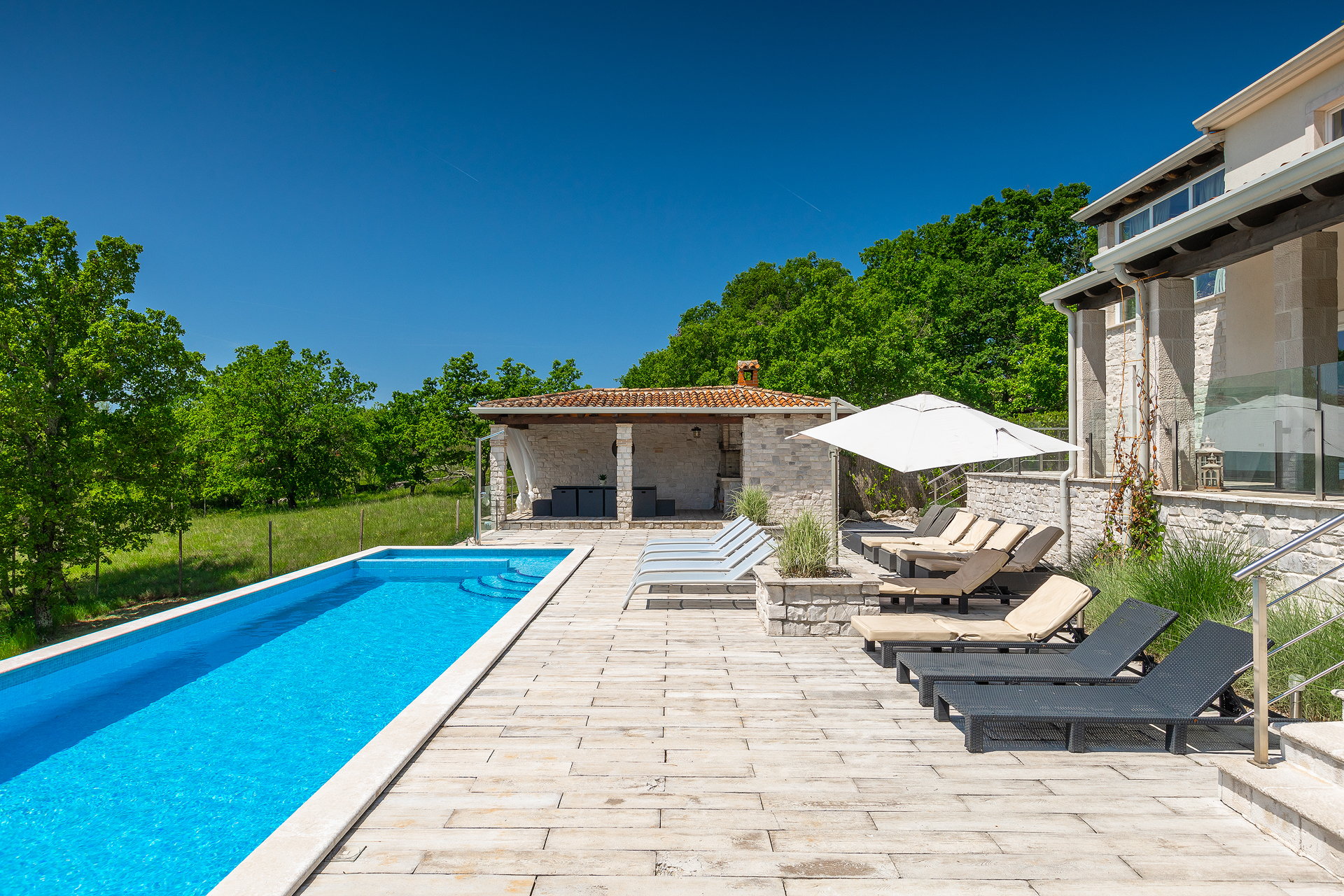 Villa Belle with Pool