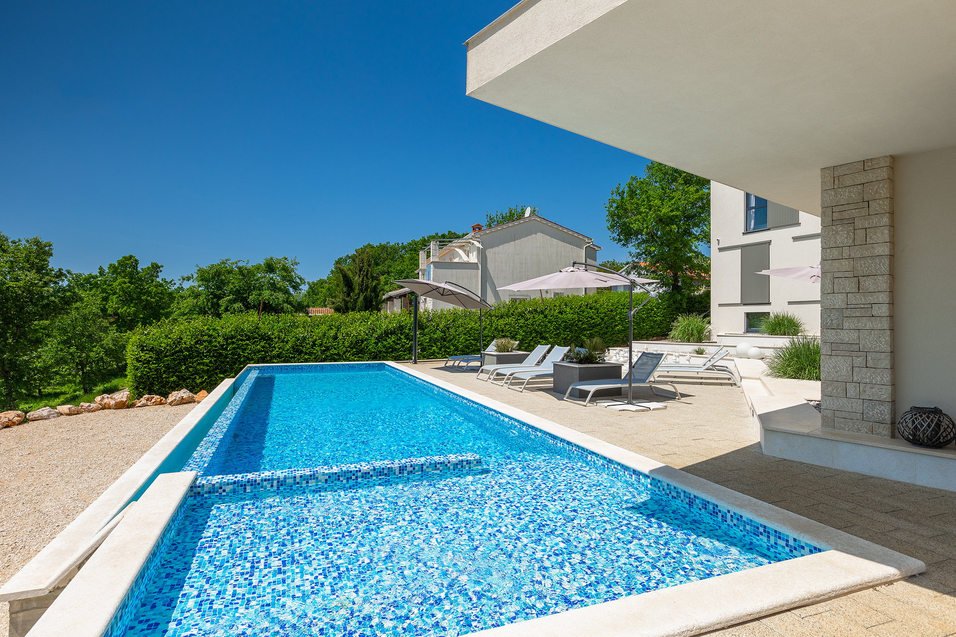 Luxury Villa Queen B with Pool