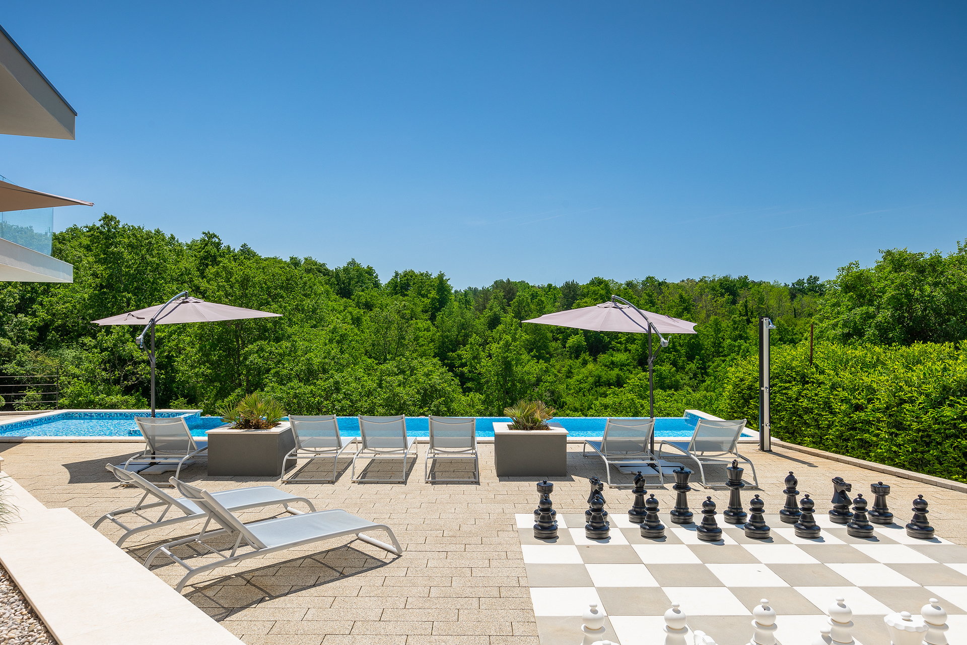 Luxury Villa Queen B with Pool