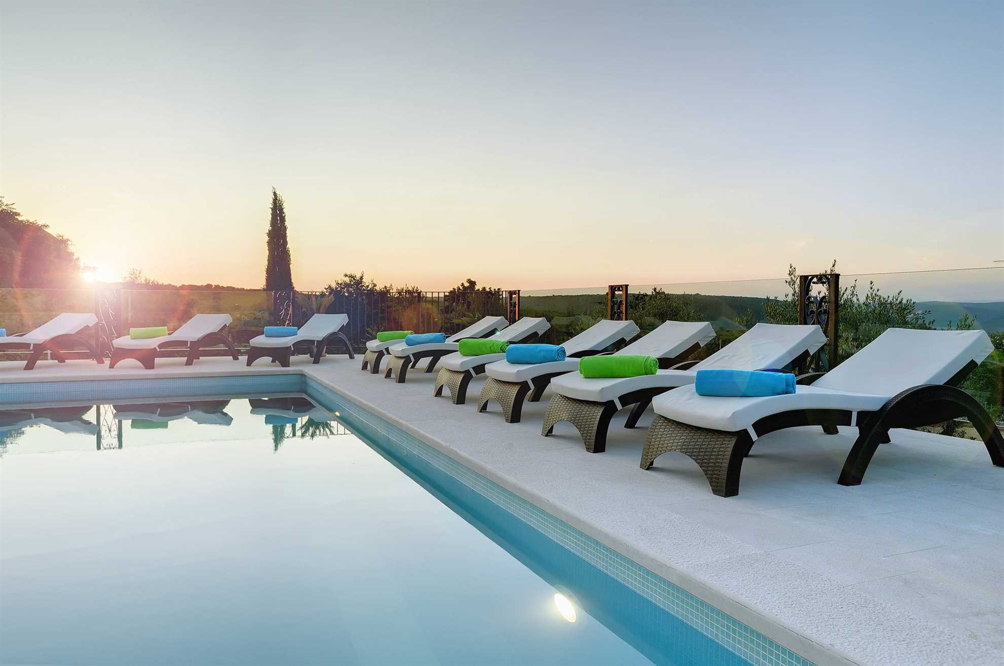 Villa Luce del Sole with Pool