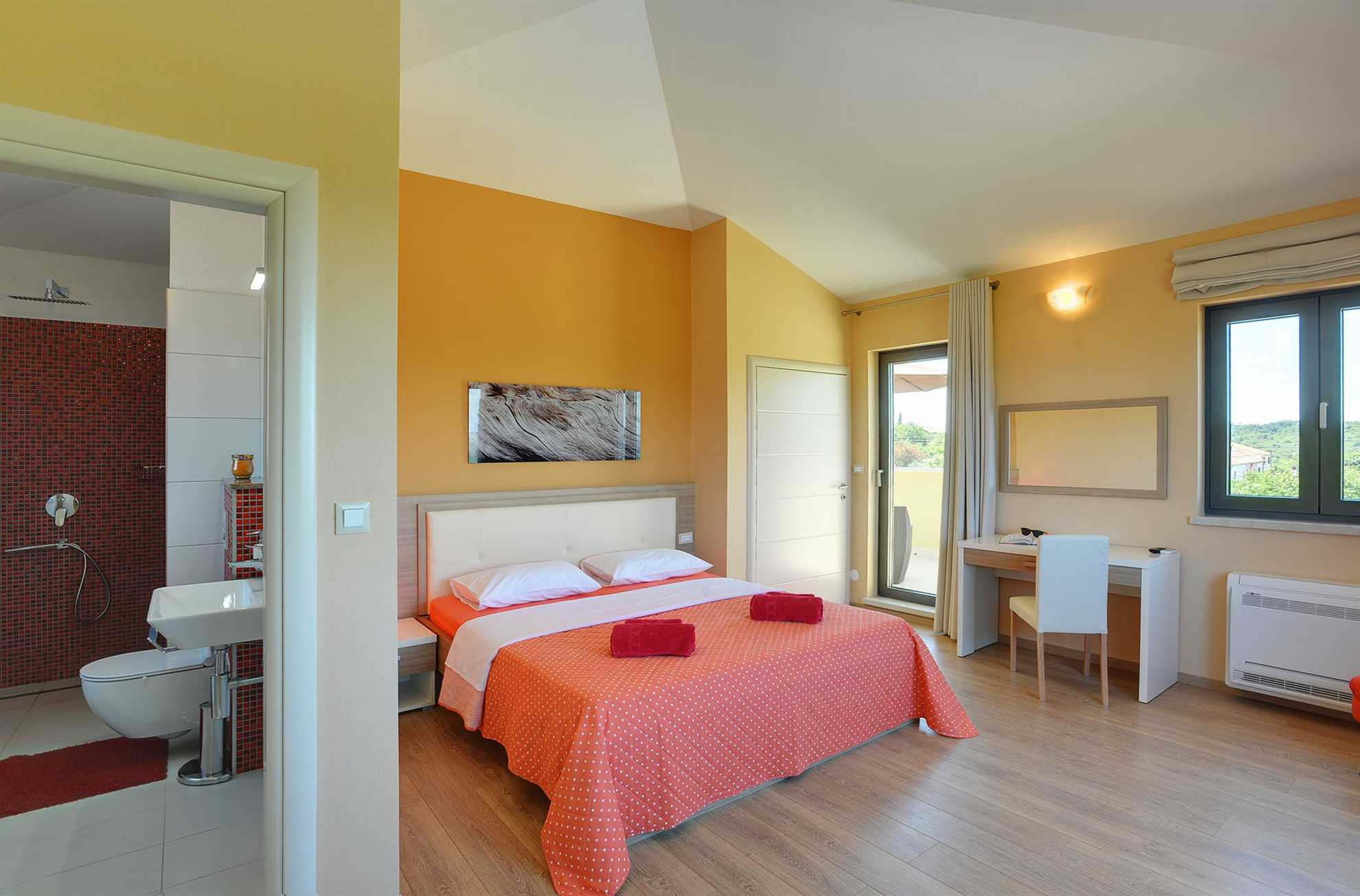 Villa Luce del Sole with Pool