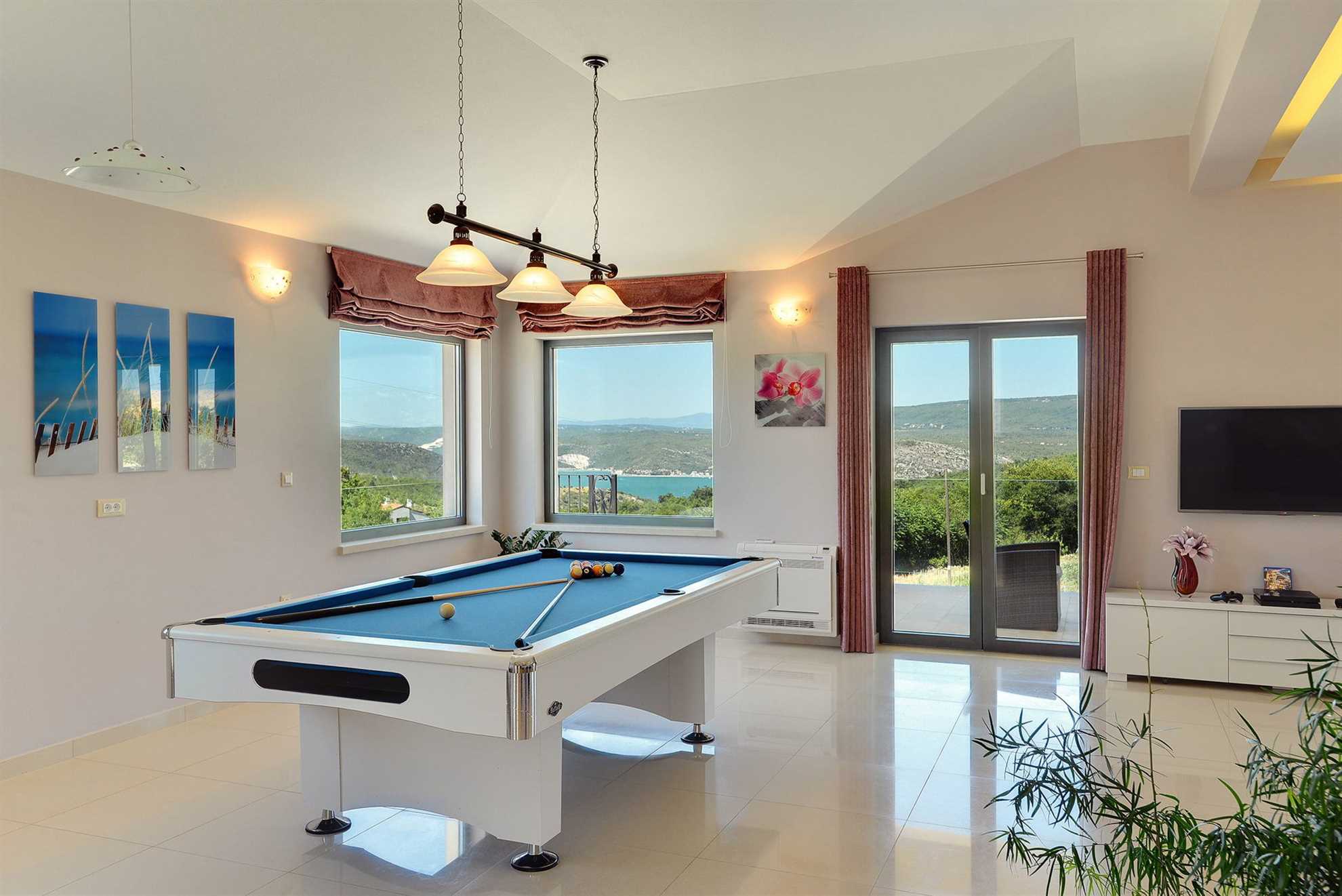 Villa Luce del Sole with Pool
