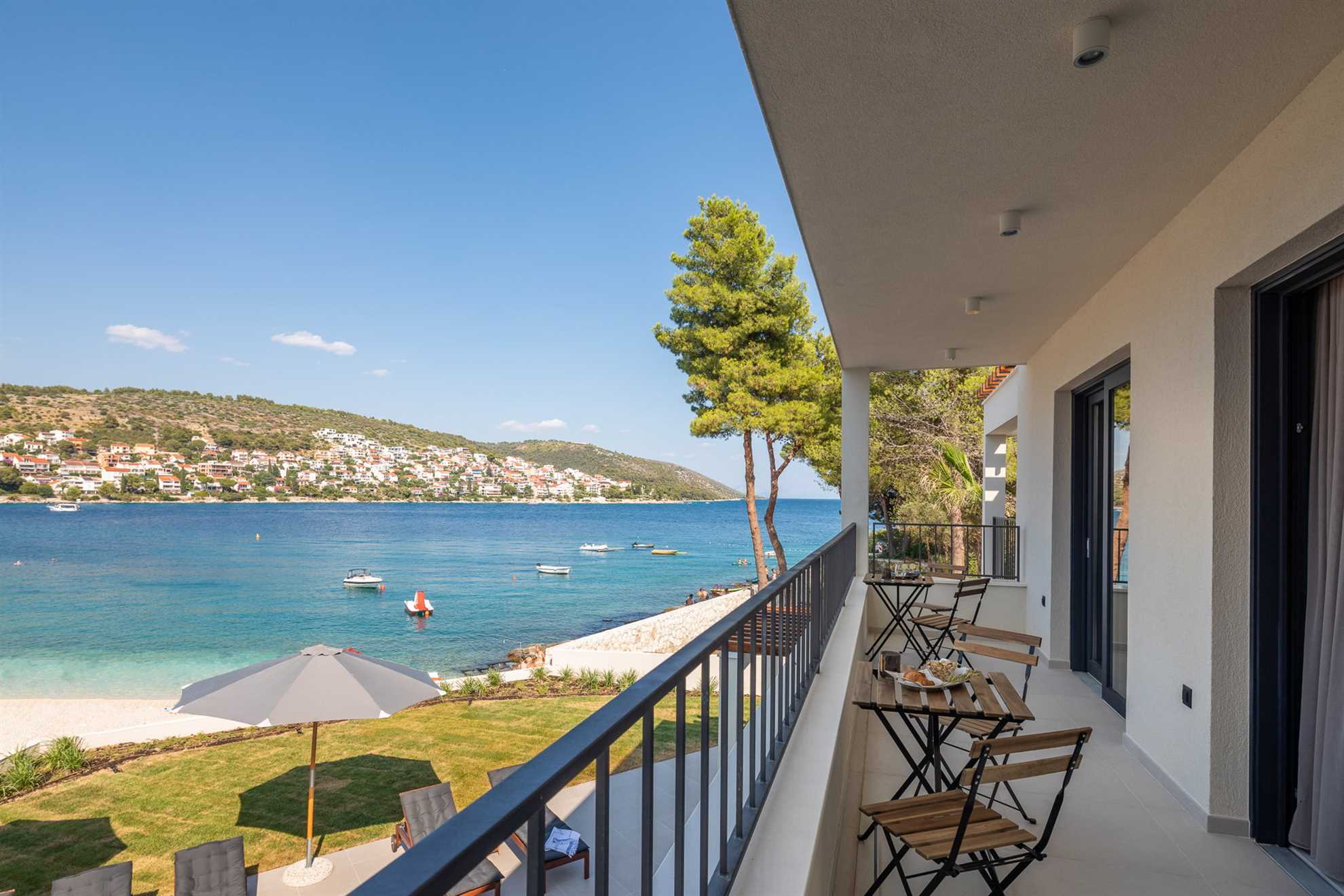 Beachfront Villa Sea Suprema with Pool