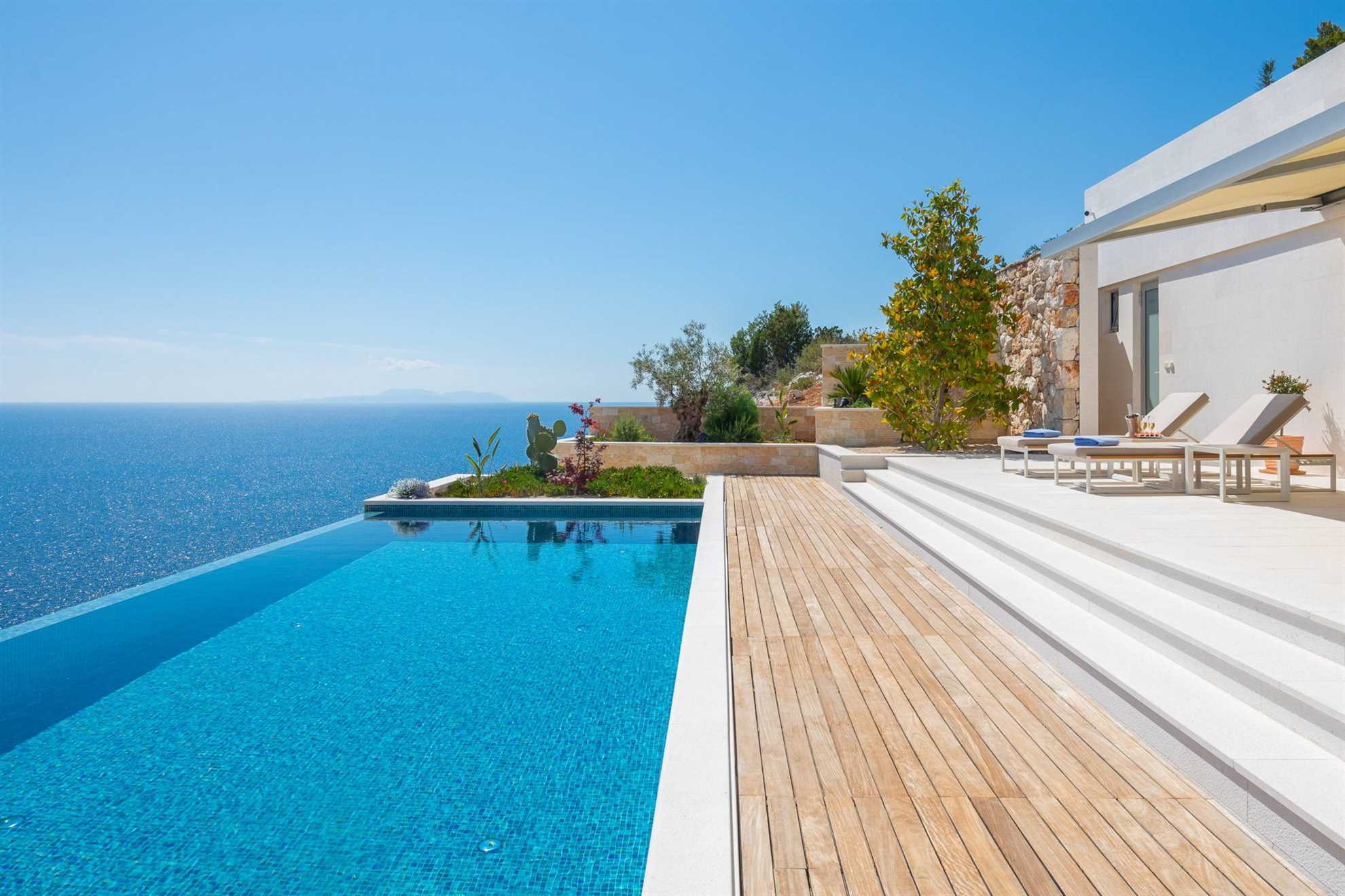 Luxury Villa Pharia Grande with Pool