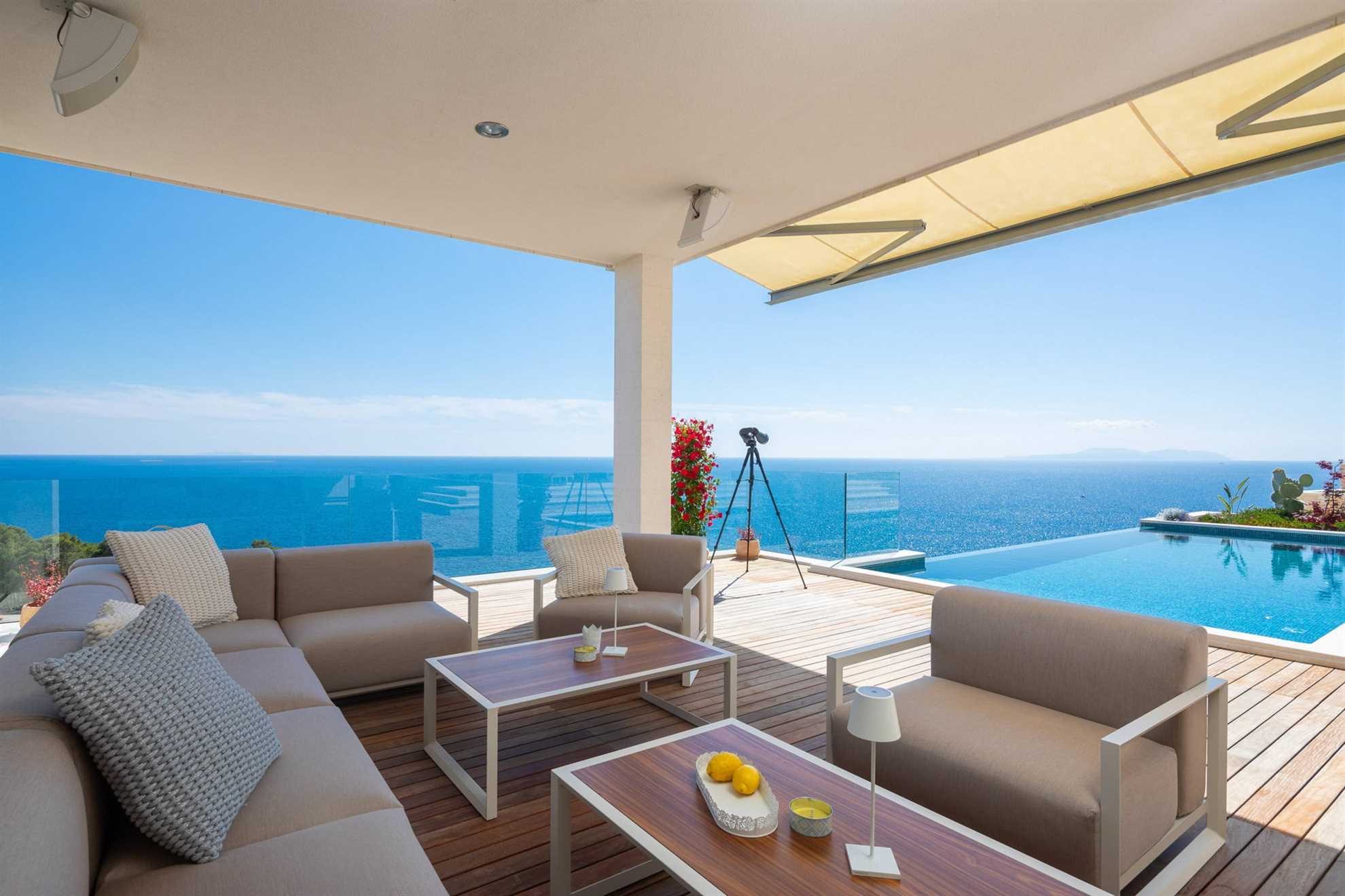 Luxury Villa Pharia Grande with Pool
