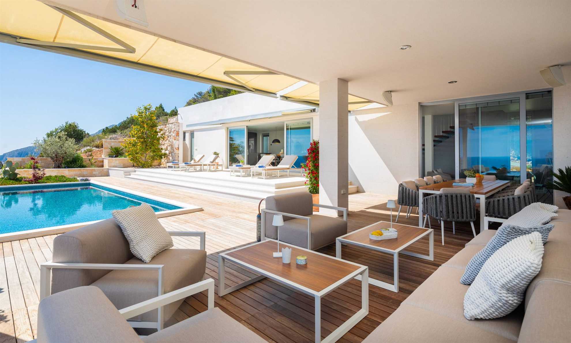 Luxury Villa Pharia Grande with Pool