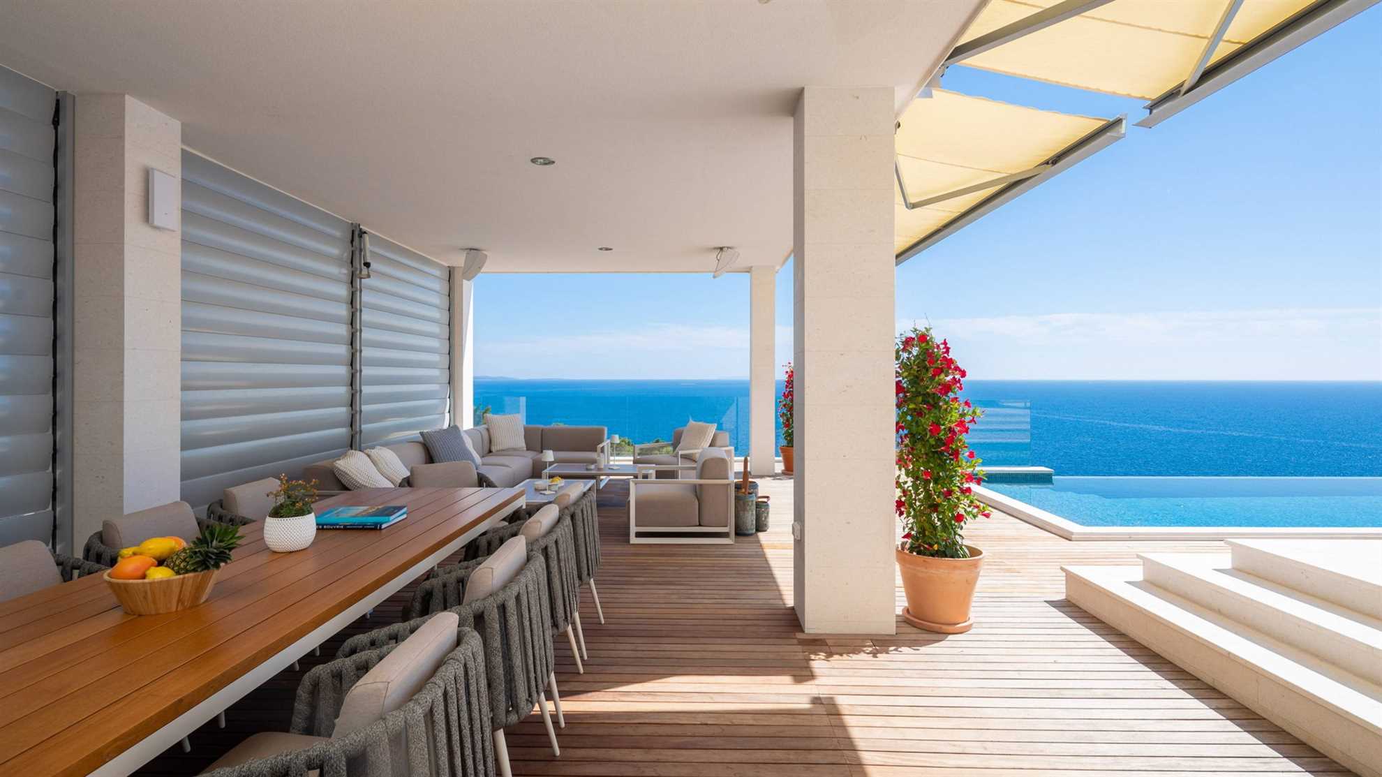 Luxury Villa Pharia Grande with Pool