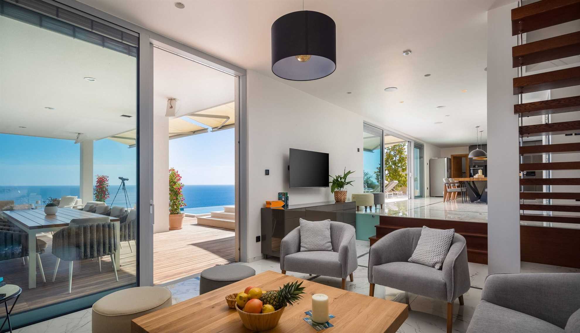 Luxury Villa Pharia Grande with Pool