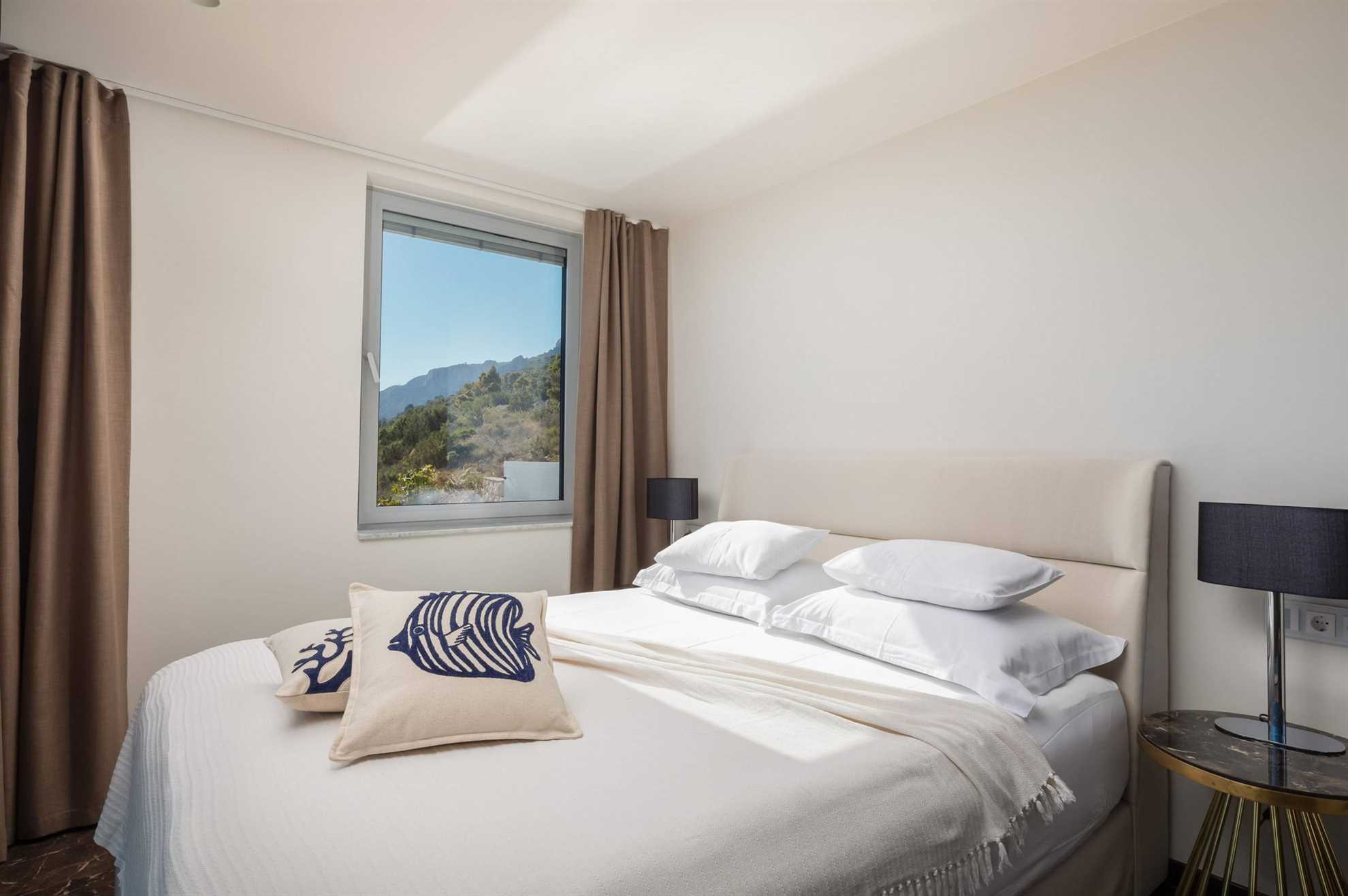 Luxury Villa Pharia Grande with Pool