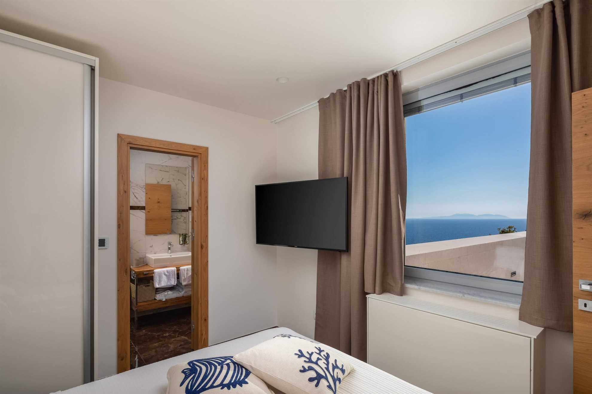 Luxury Villa Pharia Grande with Pool