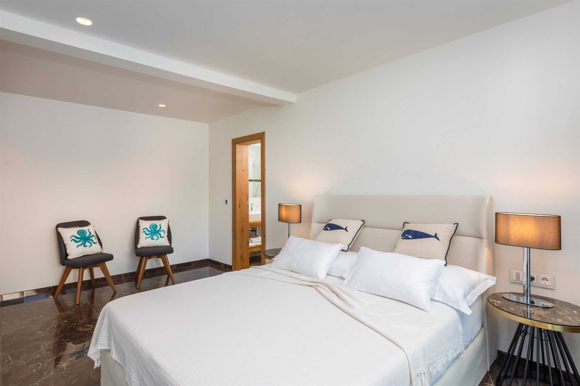 Luxury Villa Pharia Grande with Pool