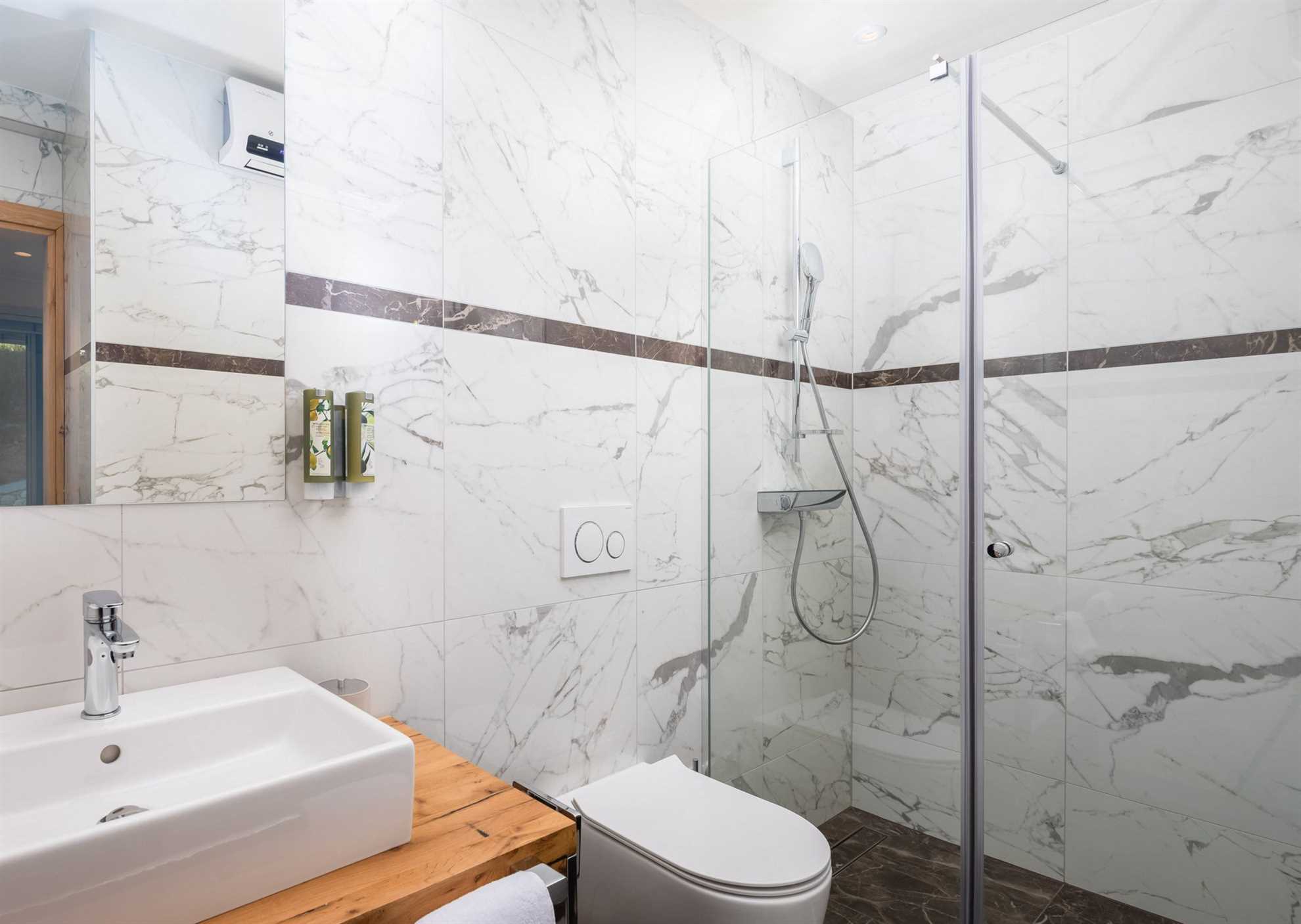 Luxury Villa Pharia Grande with Pool