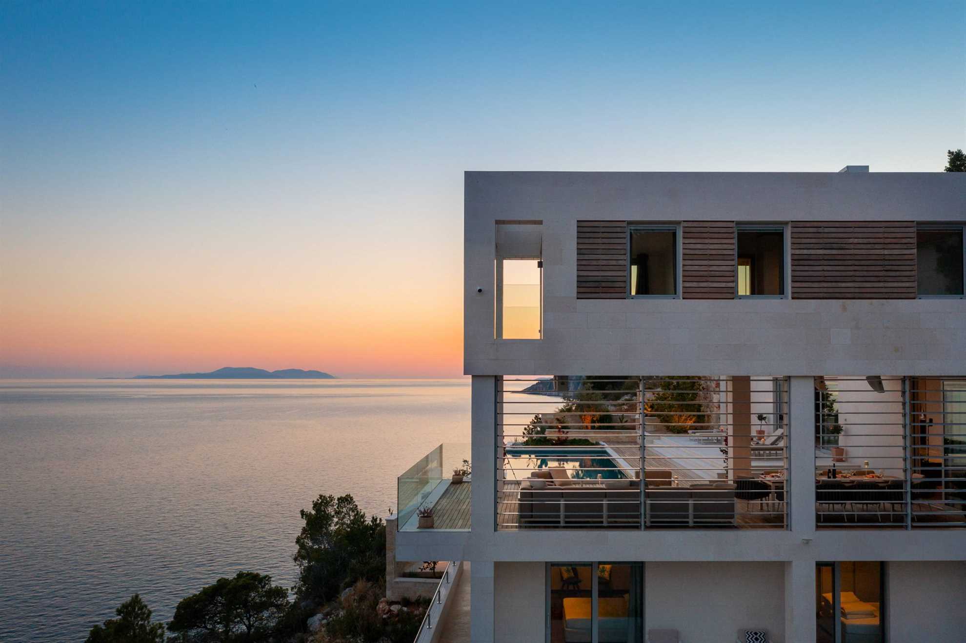 Luxury Villa Pharia Grande with Pool